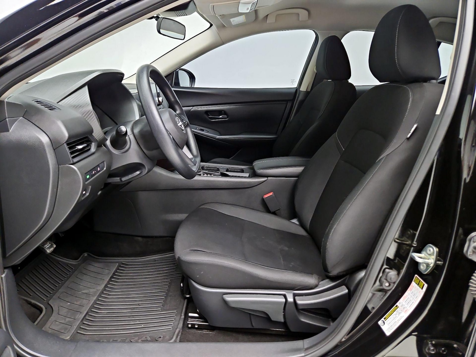 2025 Nissan Sentra S - Photo 12