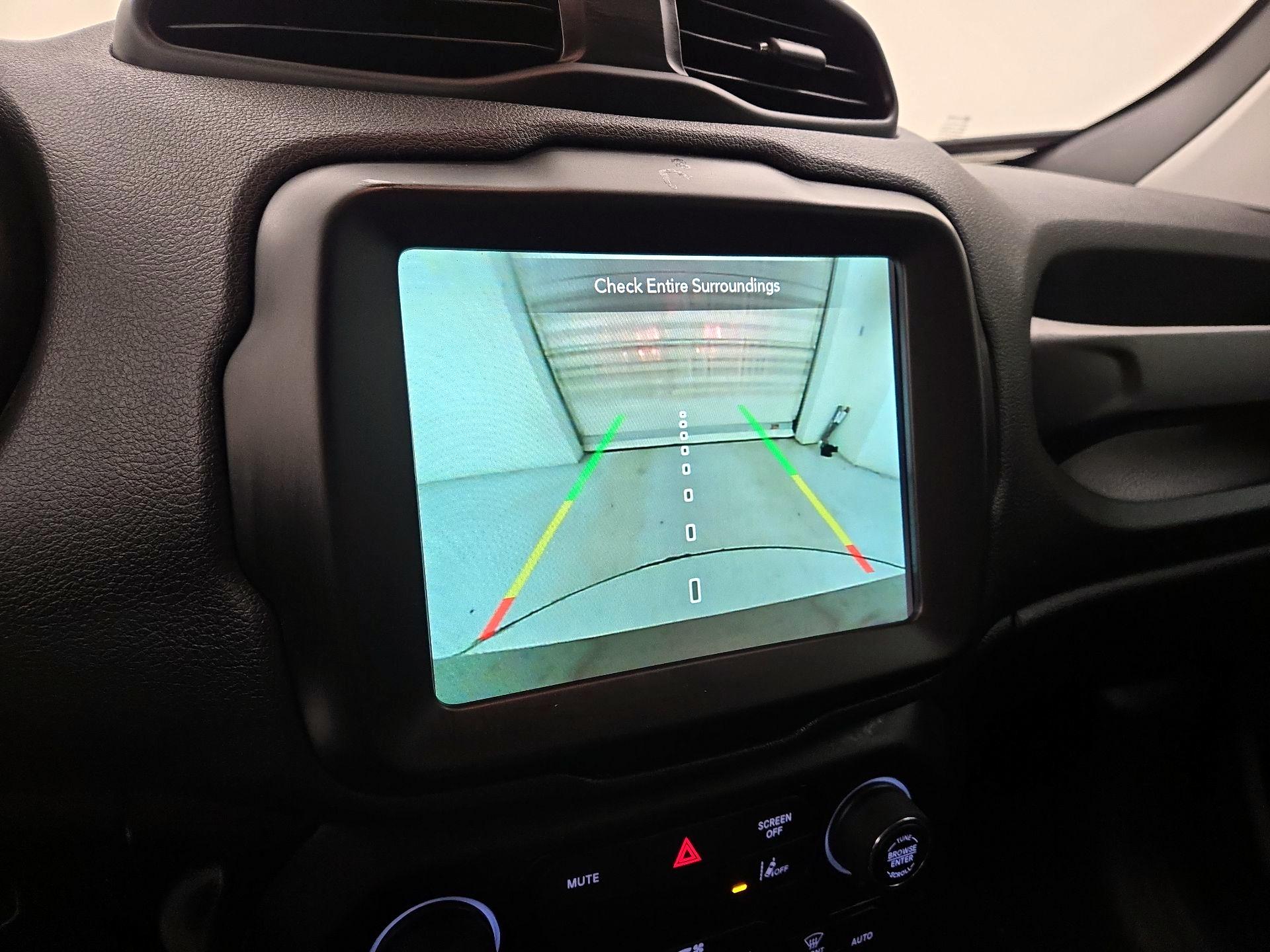 Thumbnail: 2022 Jeep Renegade - 15