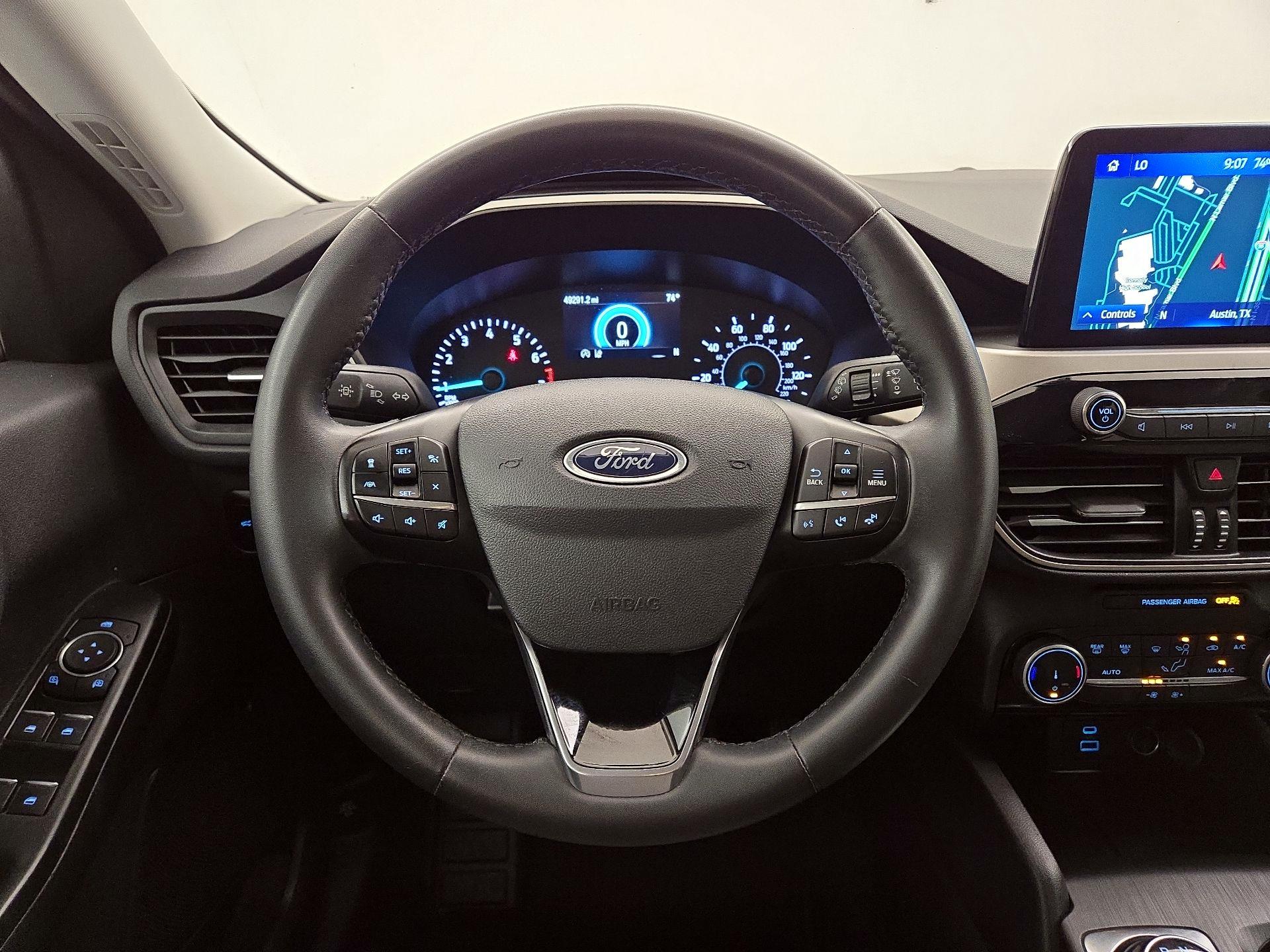 Thumbnail: 2022 Ford Escape - 10