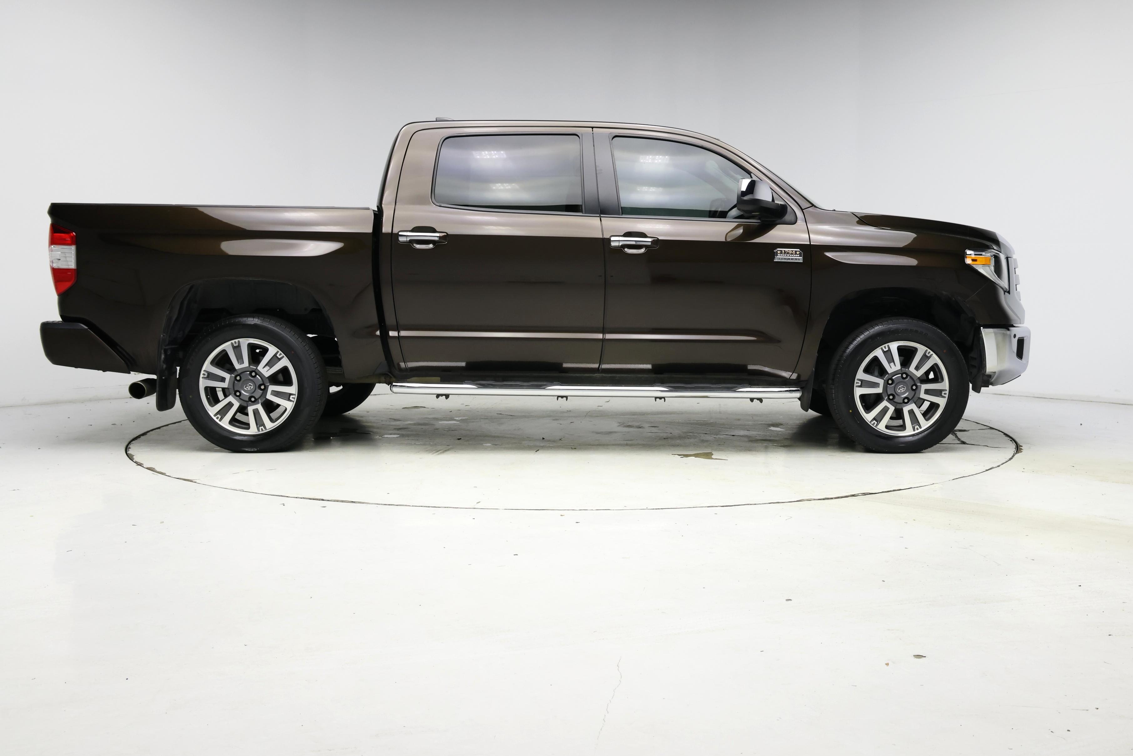 Thumbnail: 2021 Toyota Tundra - 7