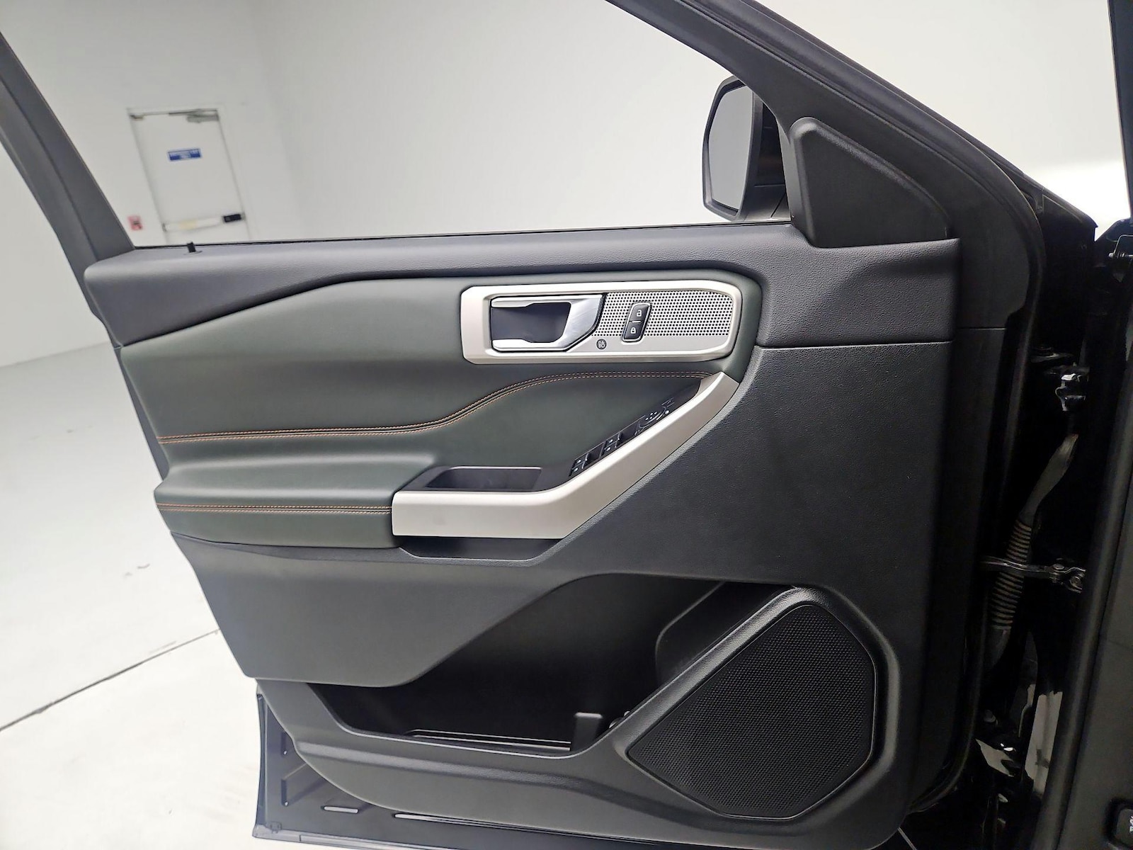 2024 Ford Explorer TIMBERLINE - Photo 13
