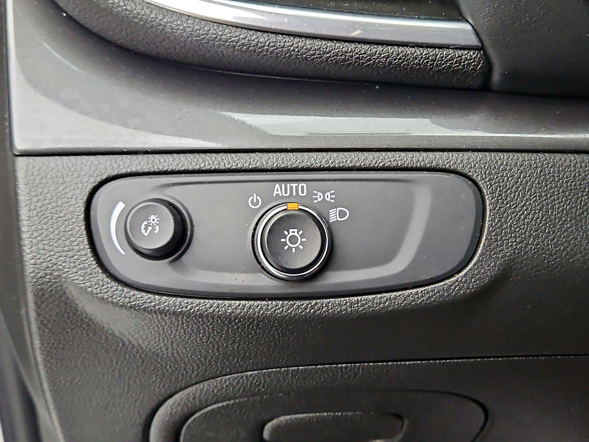 Thumbnail: 2018 Buick Encore - 13