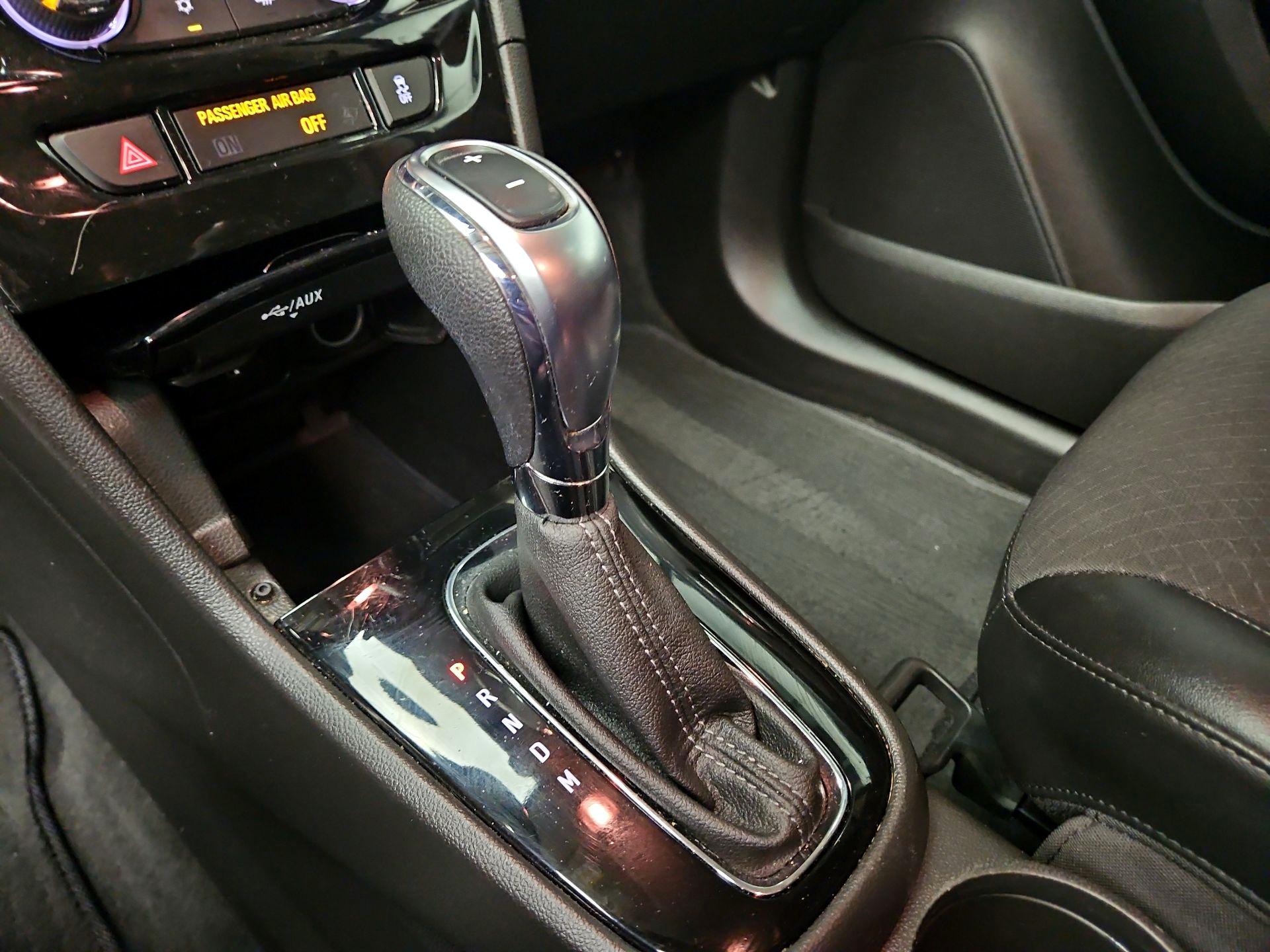 Thumbnail: 2018 Buick Encore - 17