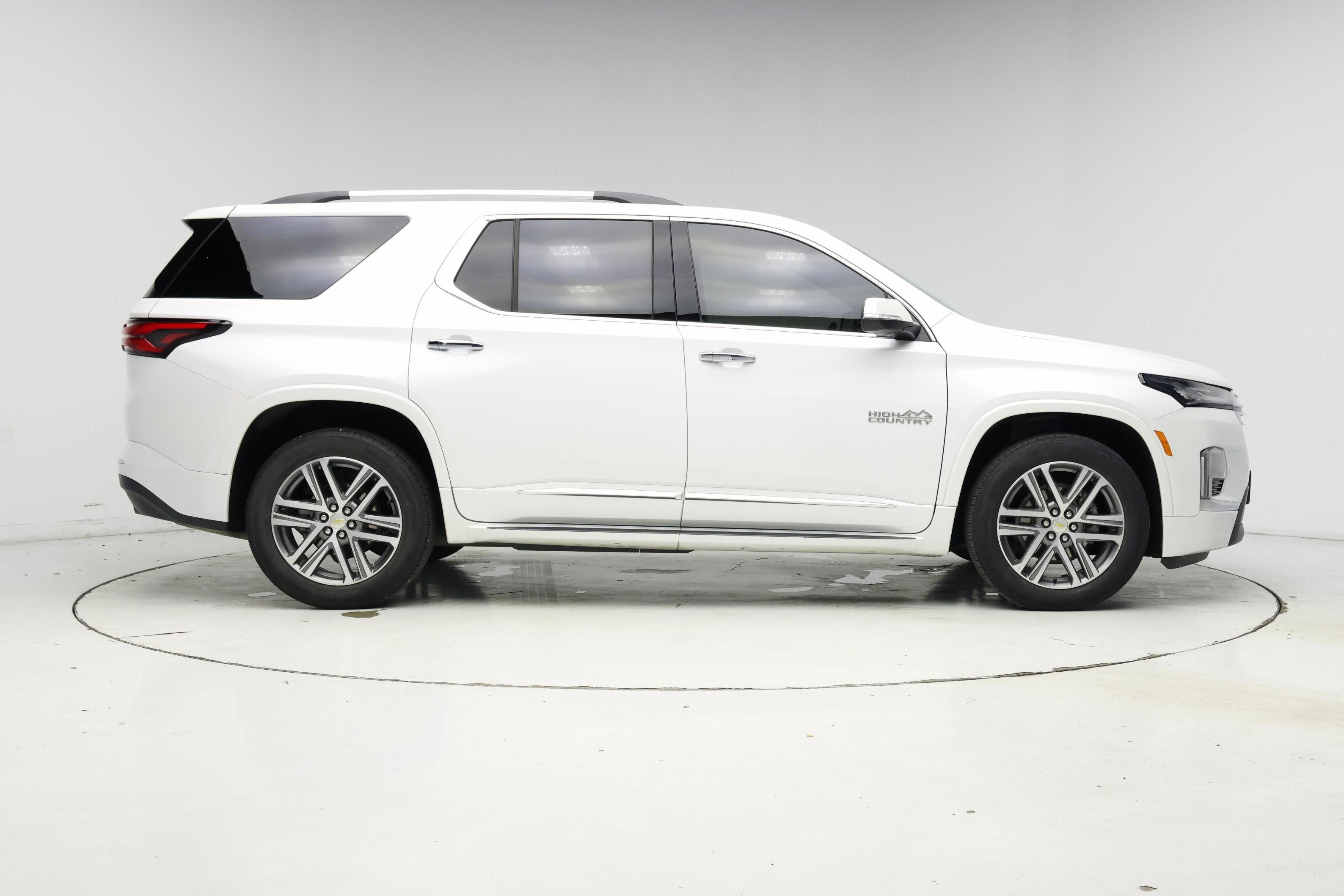 Thumbnail: 2023 Chevrolet Traverse - 7