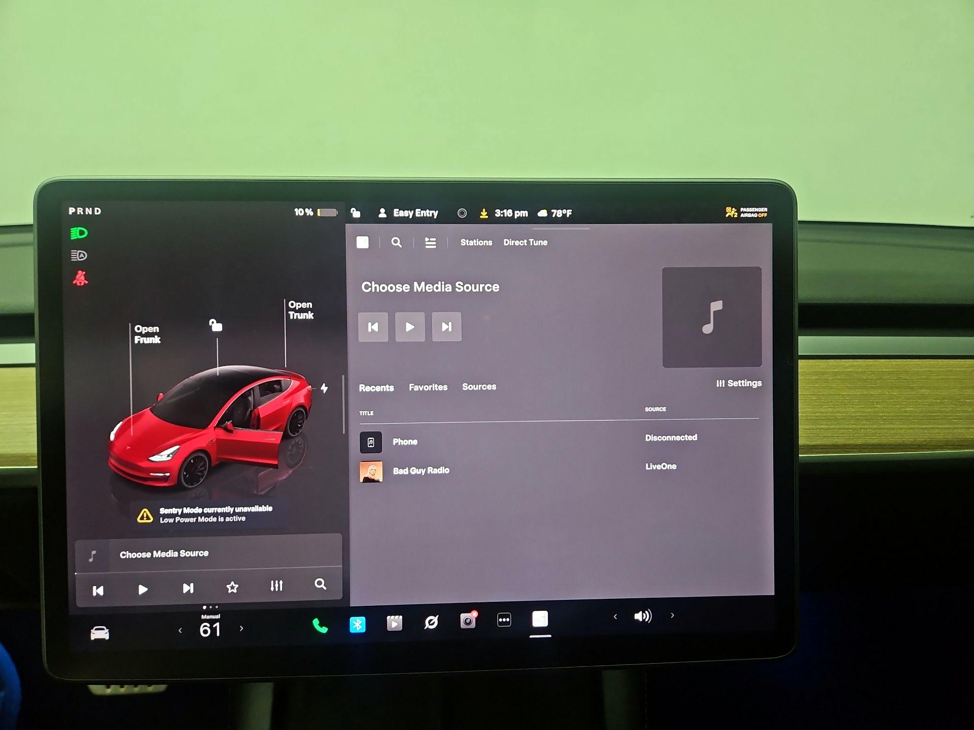Thumbnail: 2022 Tesla Model 3 - 15
