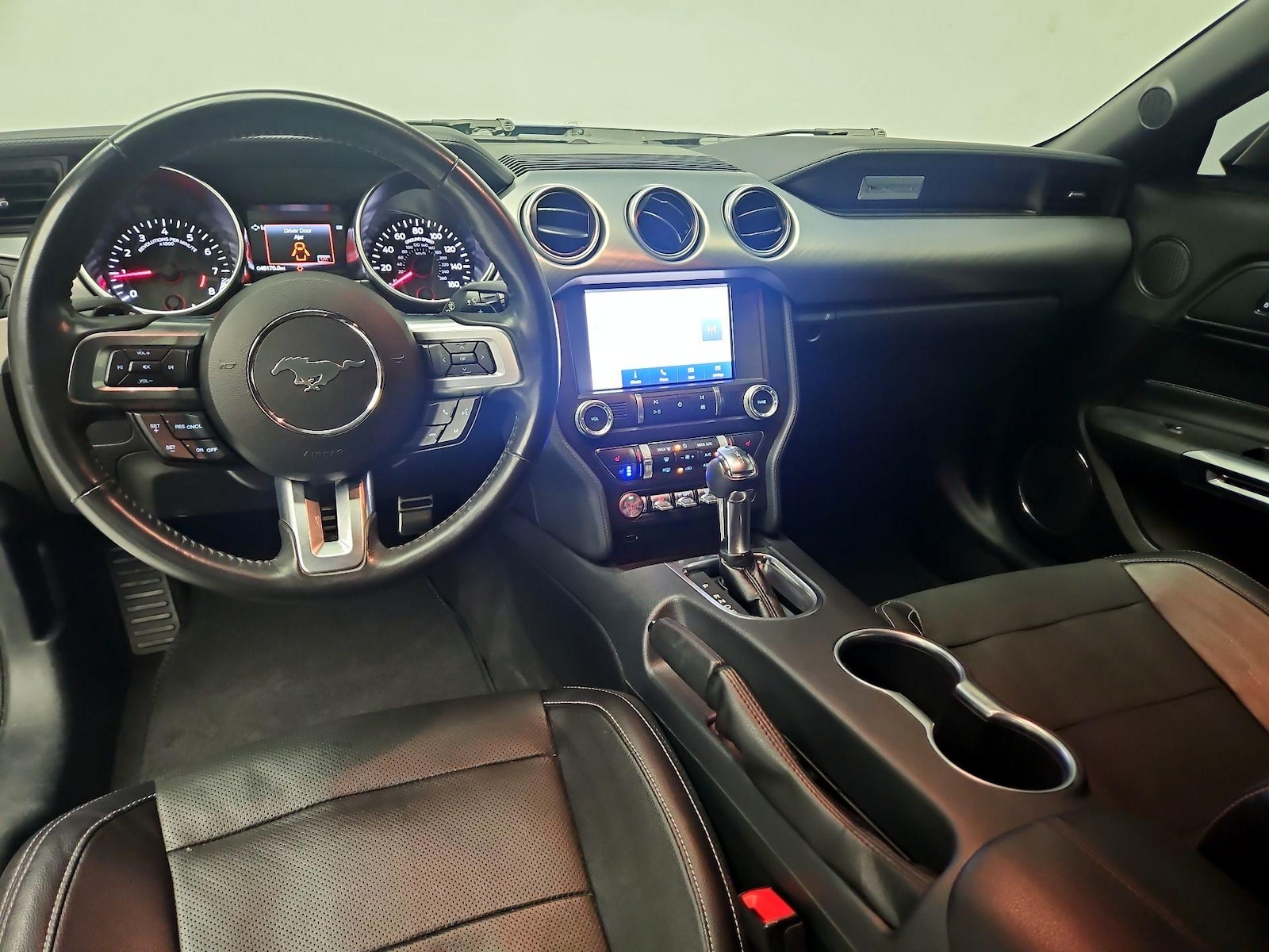 2022 Ford Mustang GT Premium - Photo 10