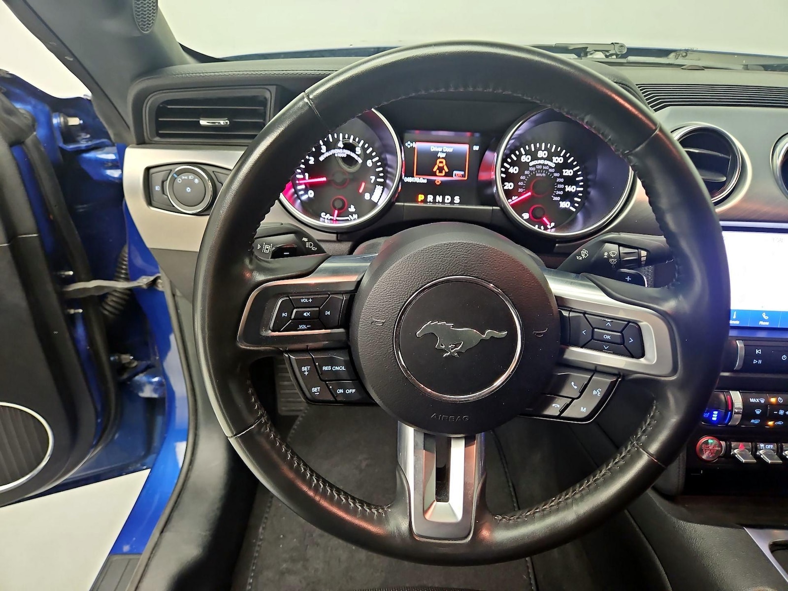 2022 Ford Mustang GT Premium - Photo 11