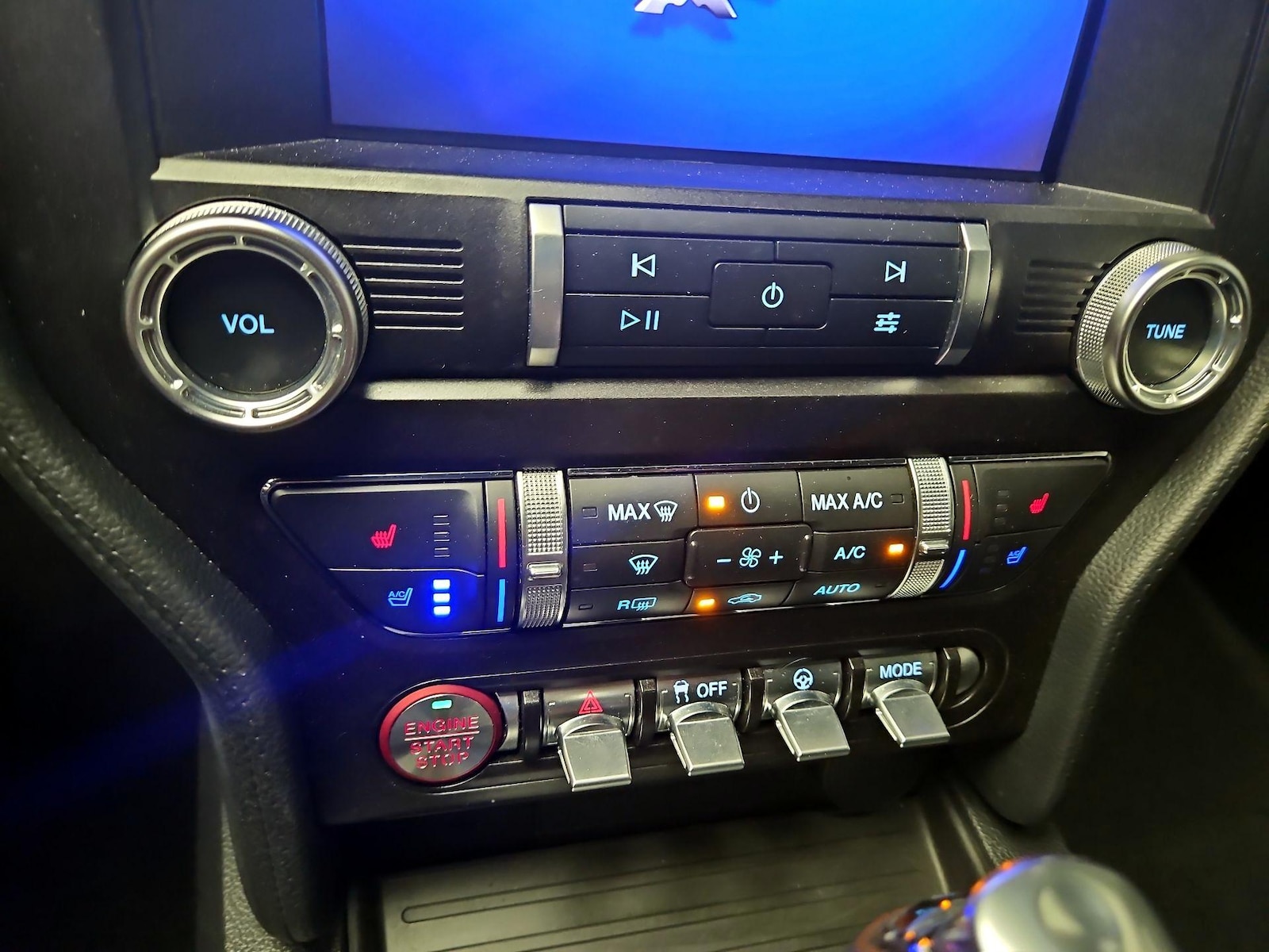 2022 Ford Mustang GT Premium - Photo 17