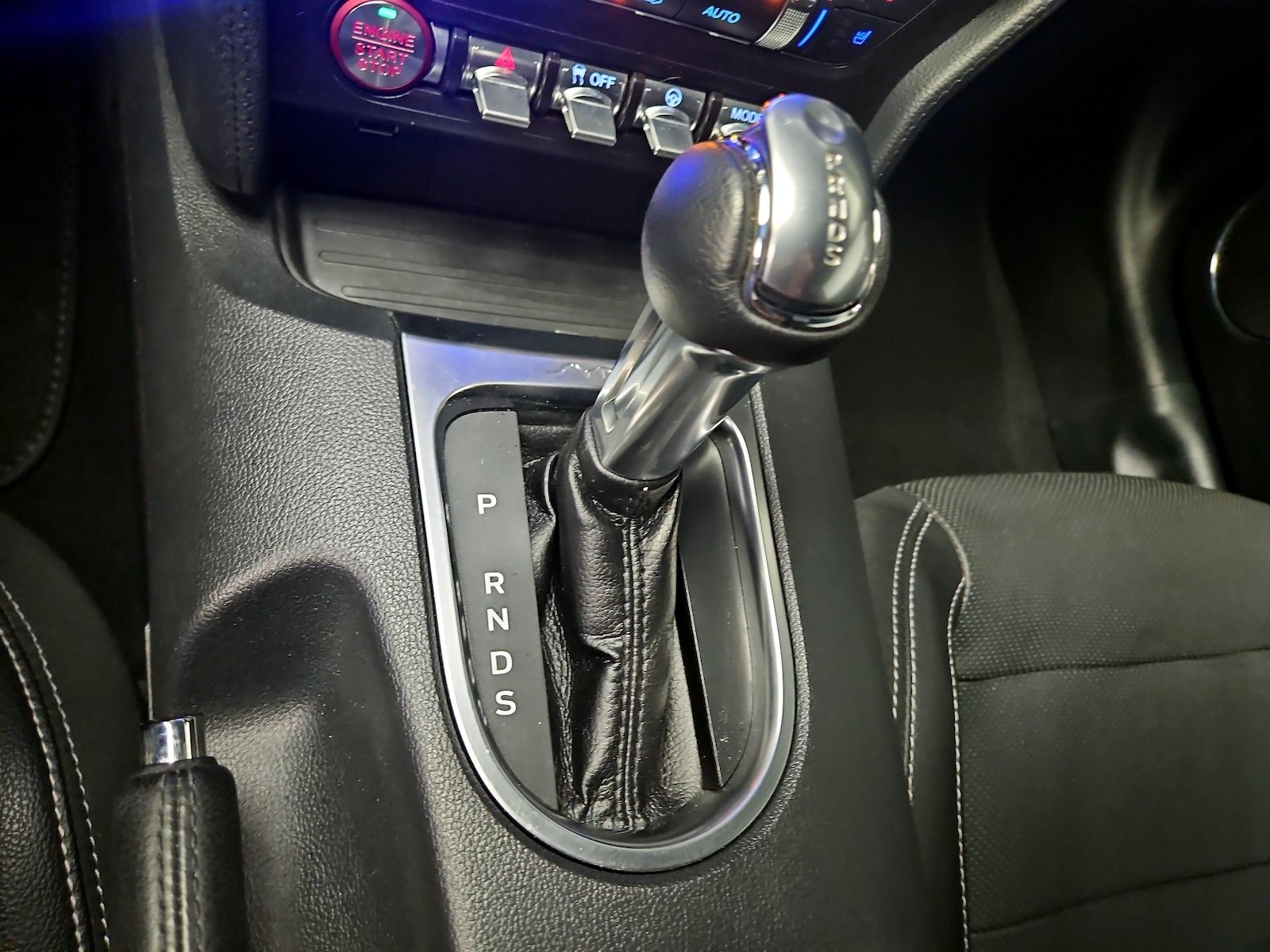 2022 Ford Mustang GT Premium - Photo 18