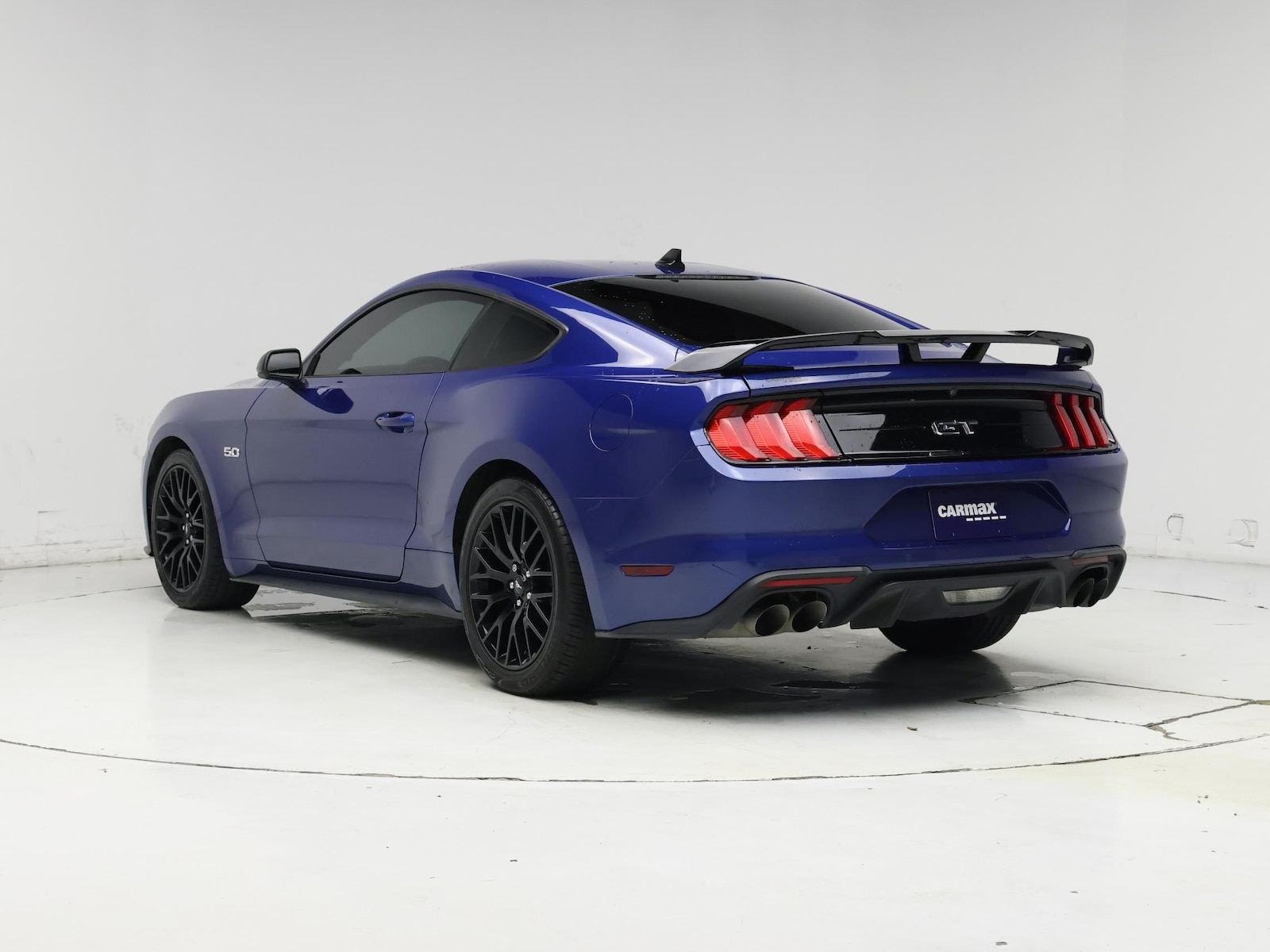 2022 Ford Mustang GT Premium - Photo 3
