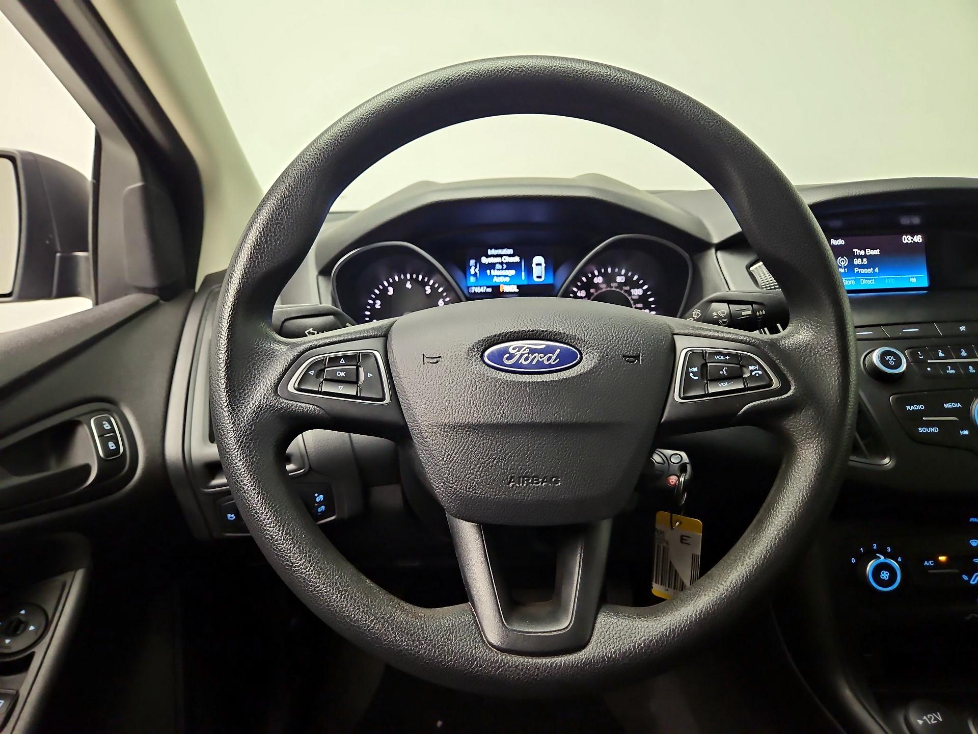 Thumbnail: 2018 Ford Focus - 10