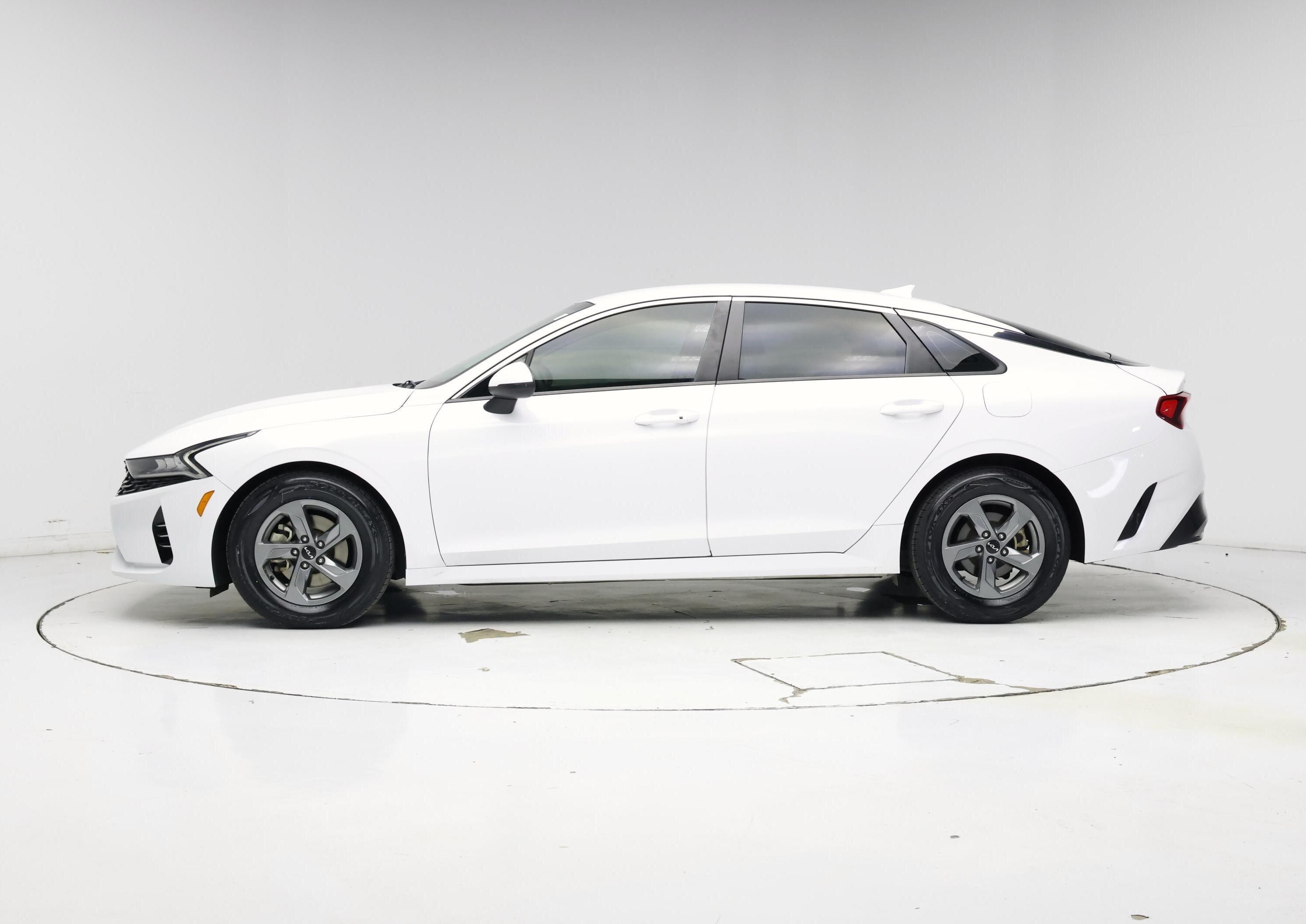 Thumbnail: 2022 Kia K5 - 3