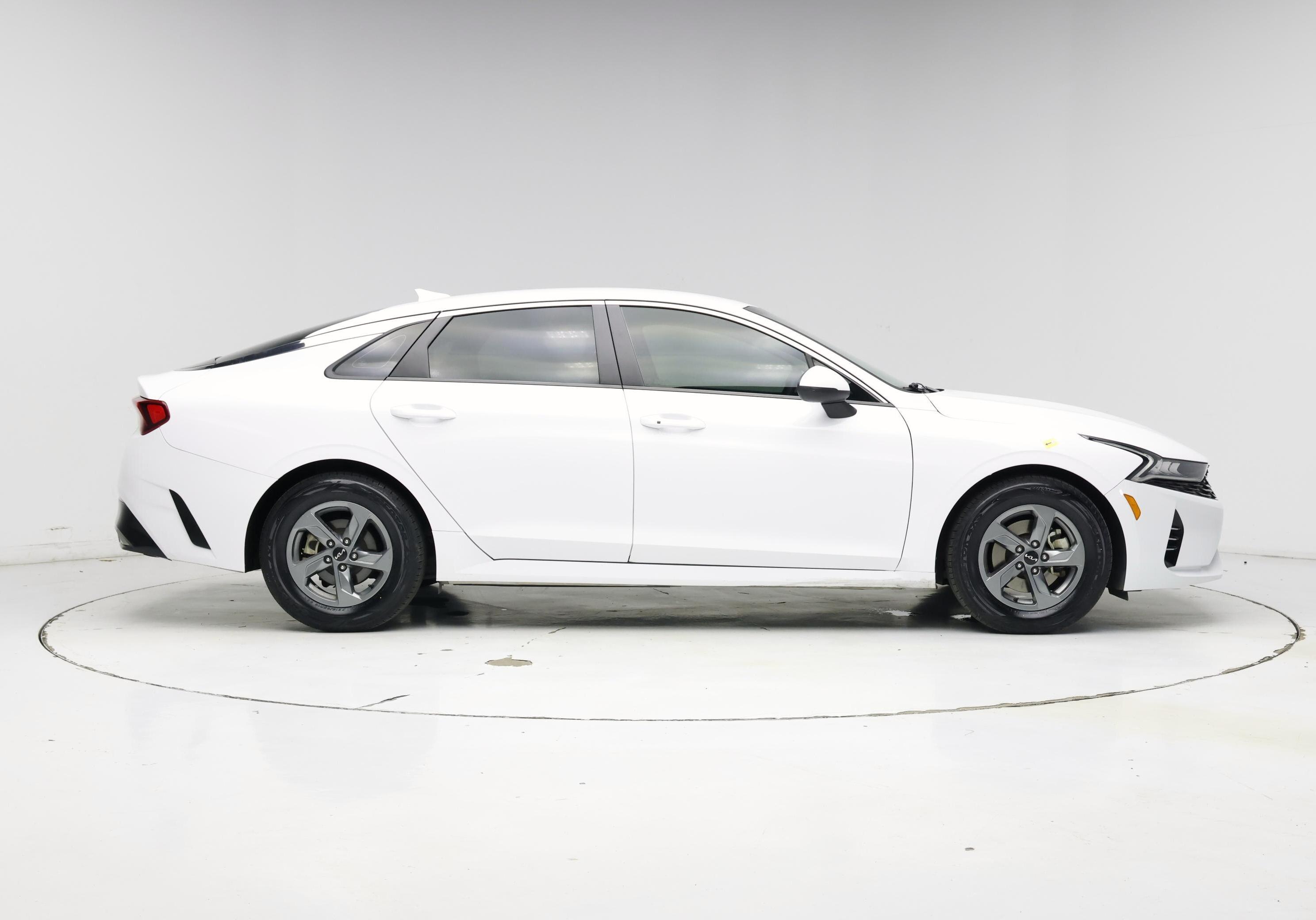 Thumbnail: 2022 Kia K5 - 7