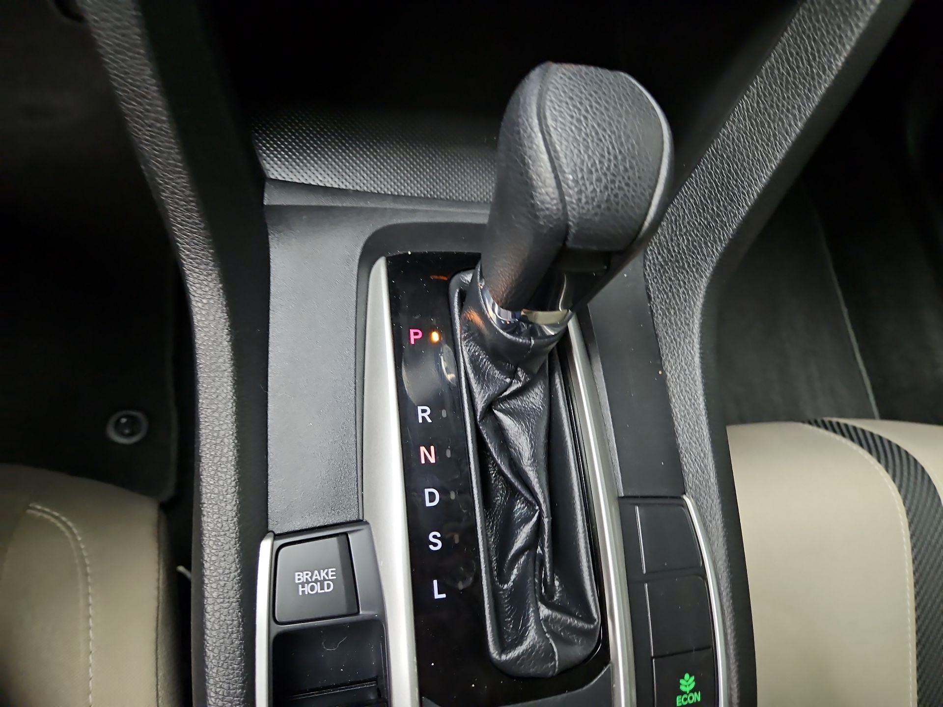 Thumbnail: 2016 Honda Civic - 17