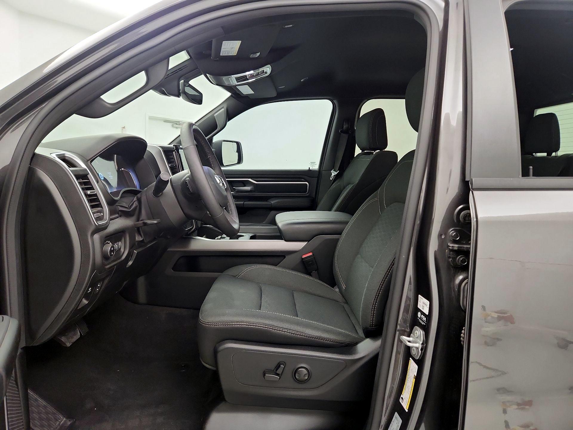 Thumbnail: 2025 RAM 1500 - 11