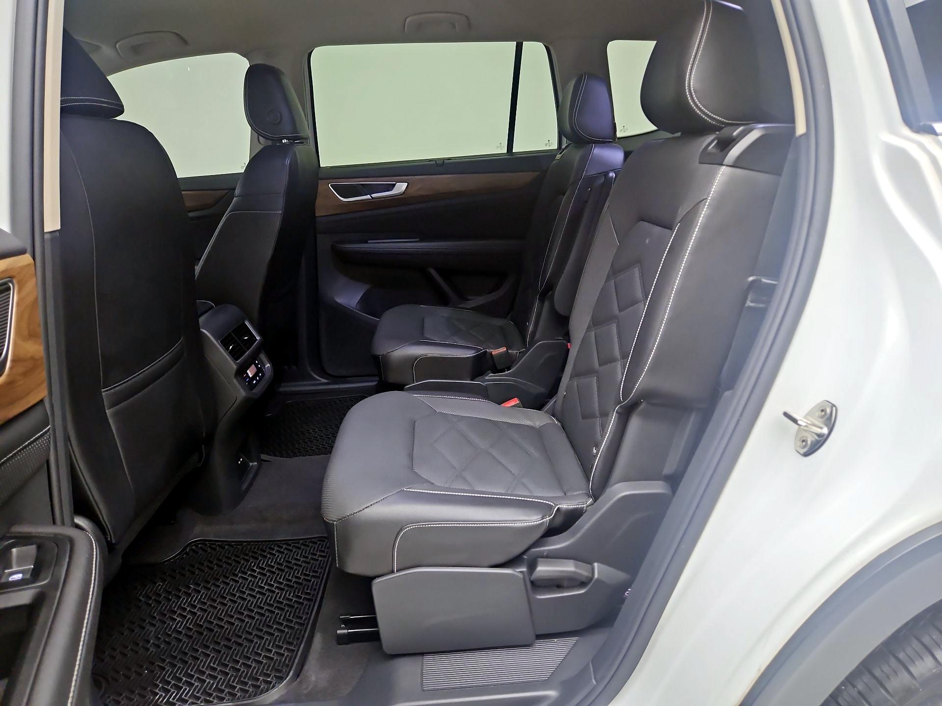 Thumbnail: 2024 Volkswagen Atlas - 19