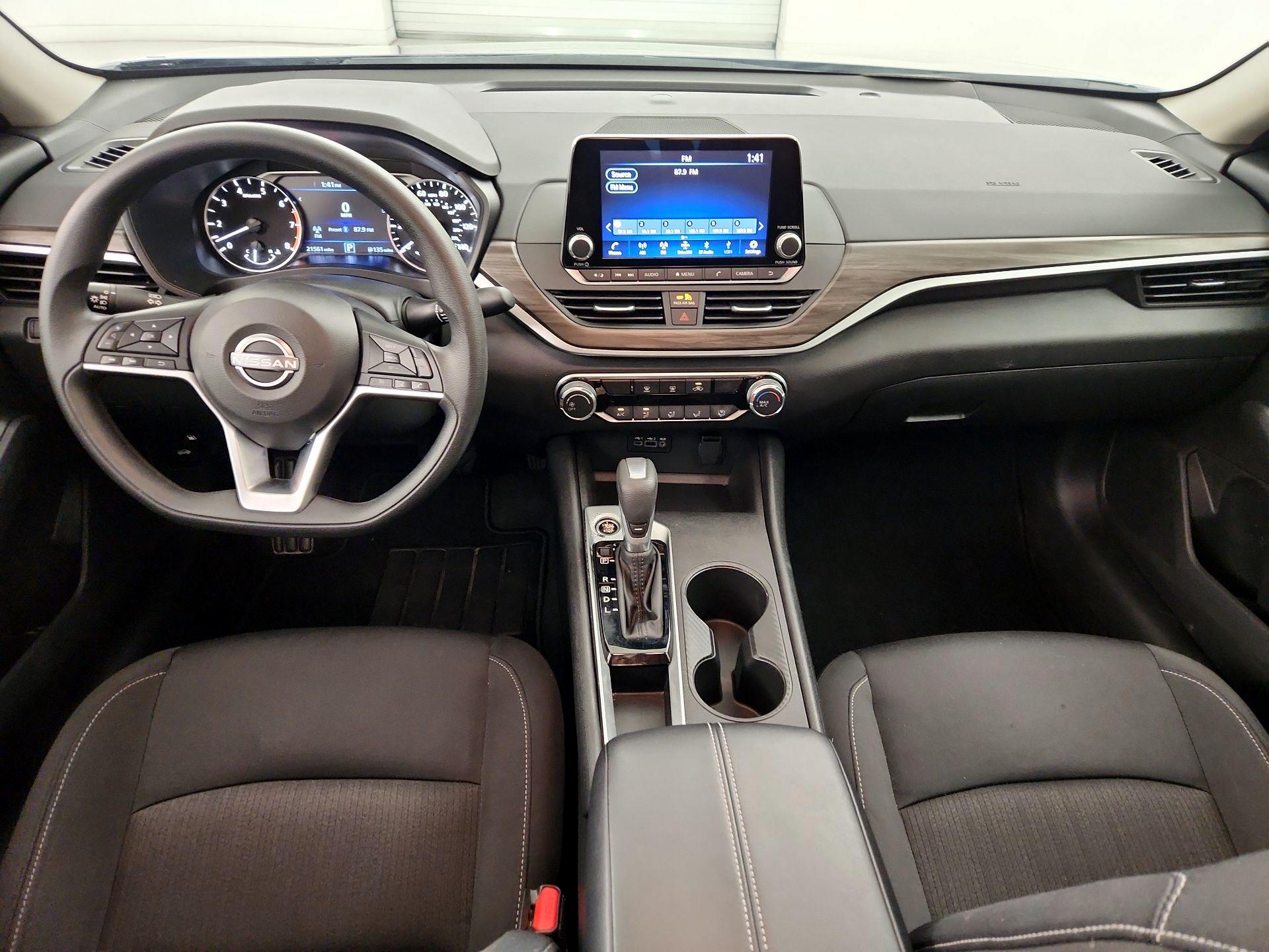 Thumbnail: 2025 Nissan Altima - 9