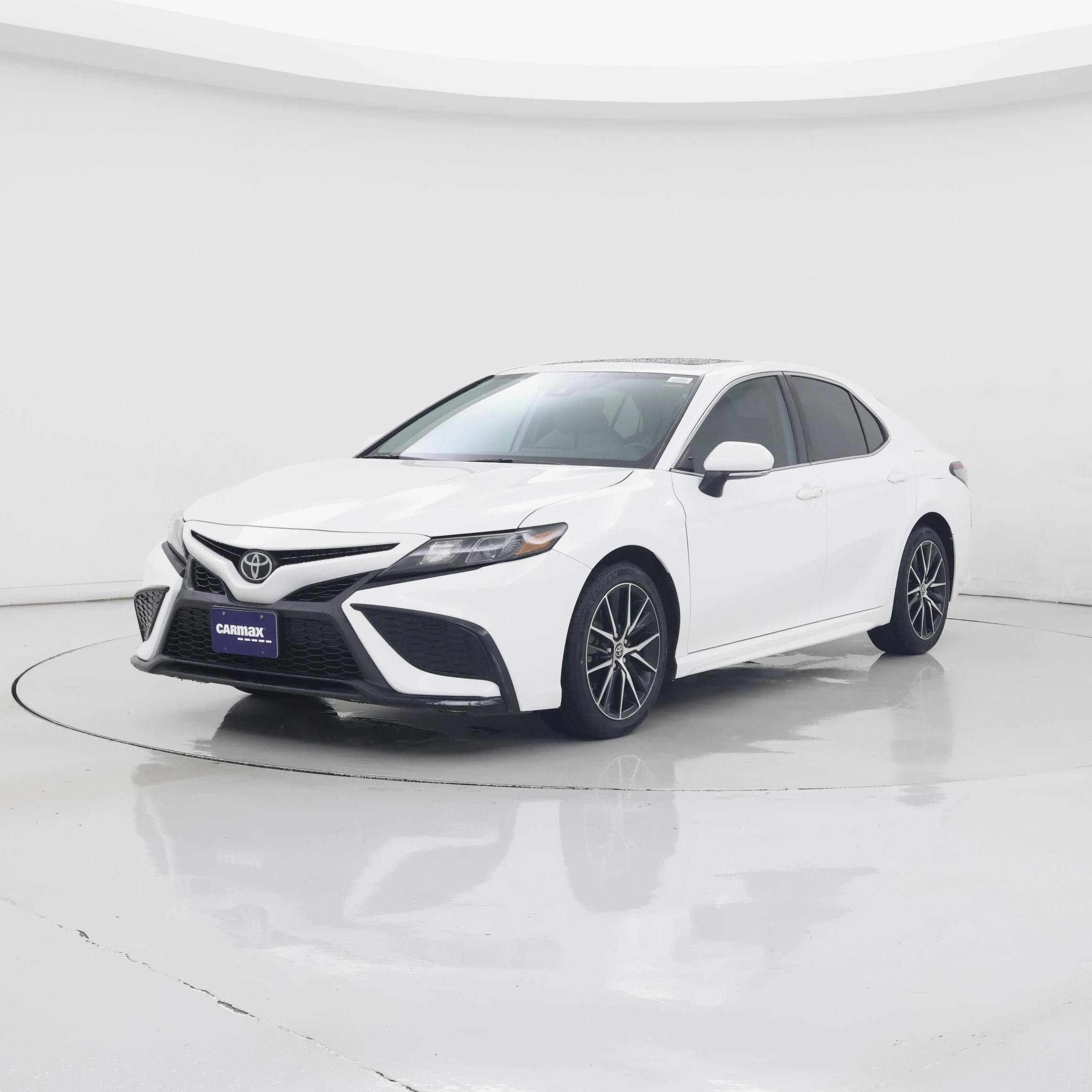 Thumbnail: 2021 Toyota Camry - 4