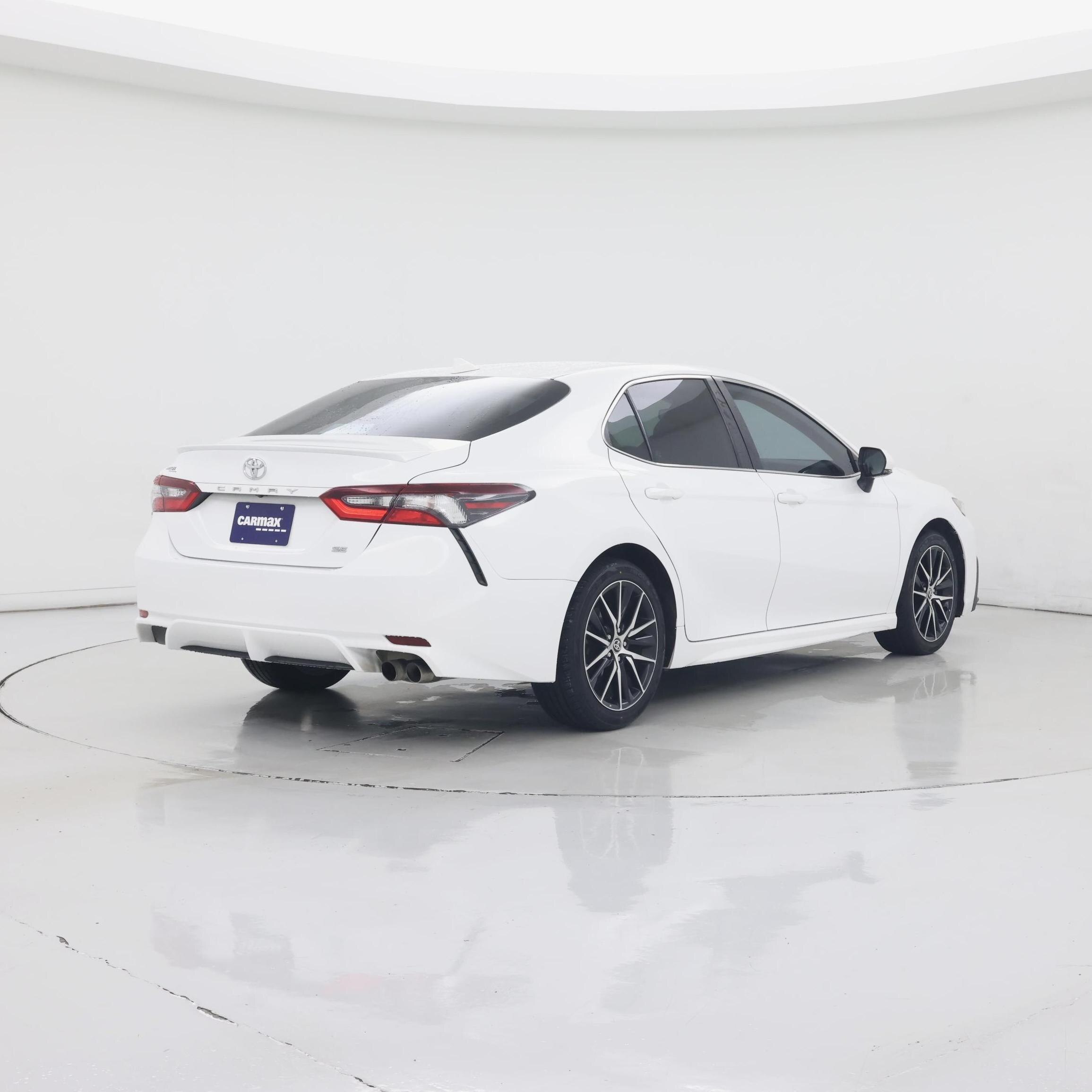 Thumbnail: 2021 Toyota Camry - 8