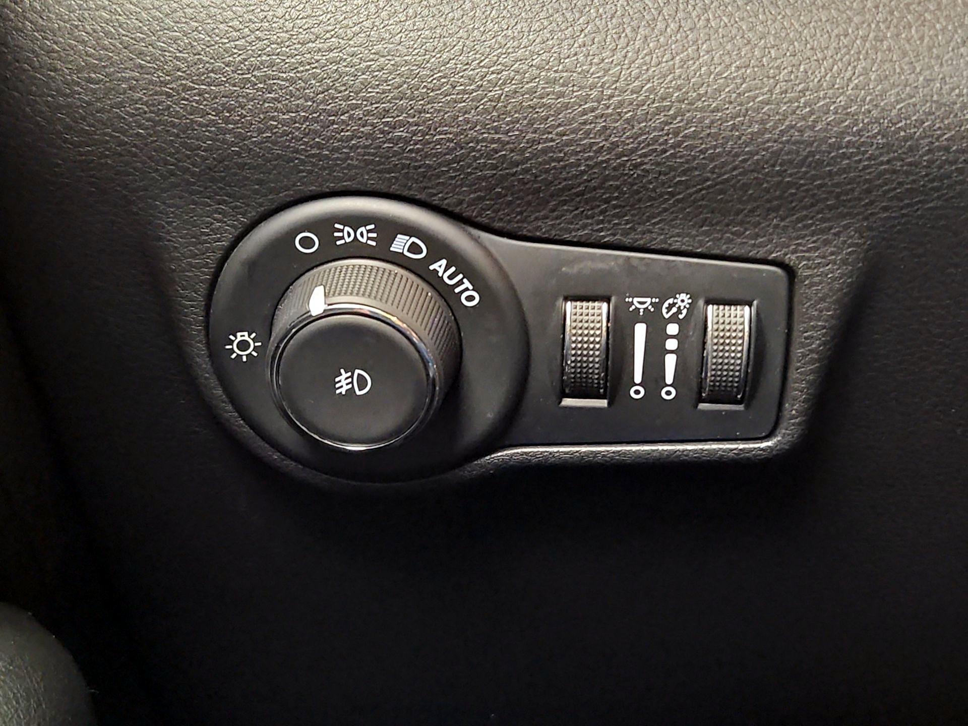 Thumbnail: 2025 Jeep Compass - 13