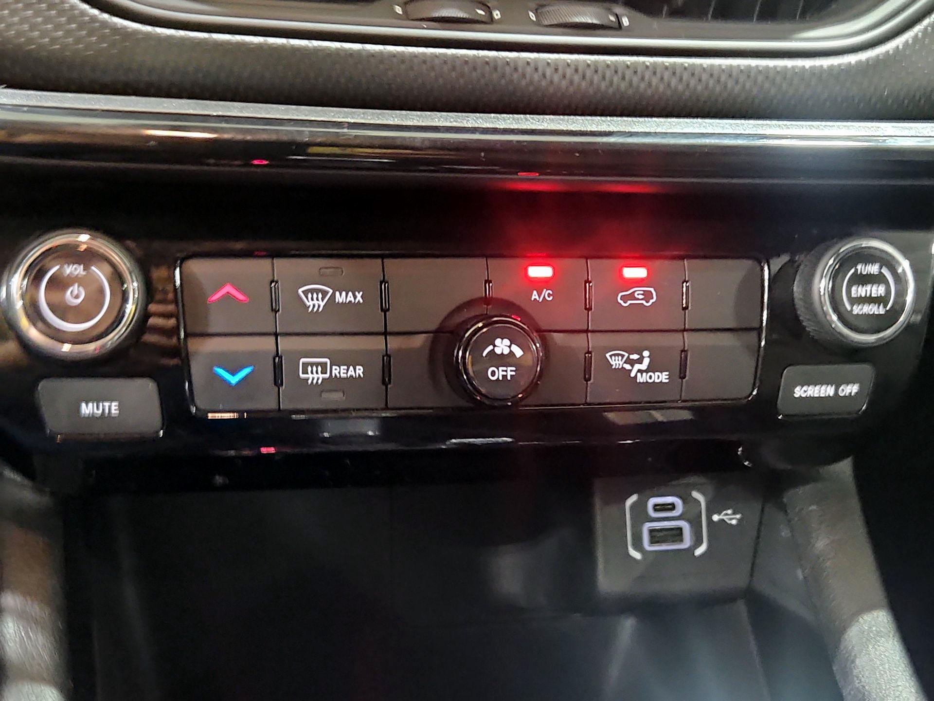 Thumbnail: 2025 Jeep Compass - 16