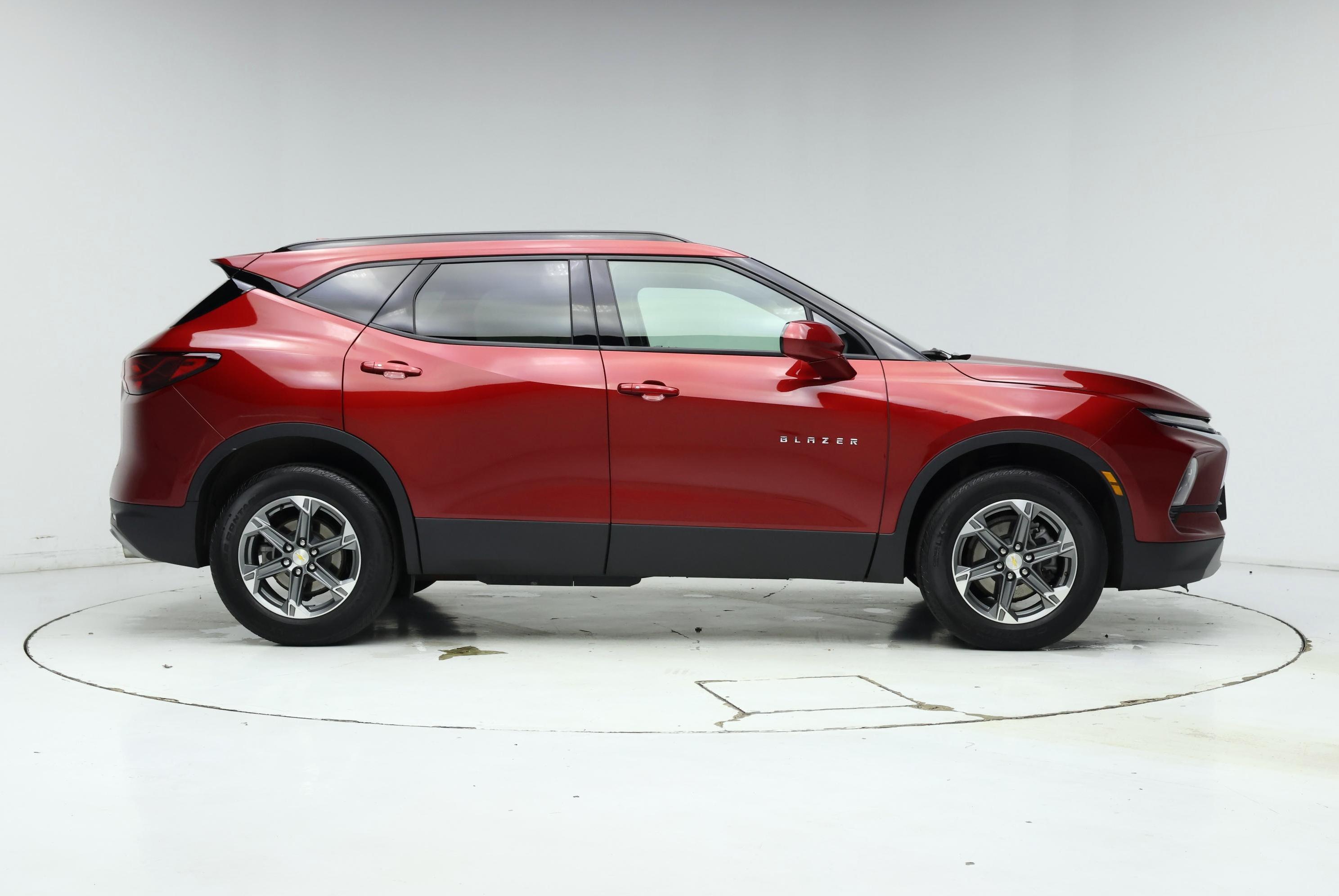 Thumbnail: 2023 Chevrolet Blazer - 7