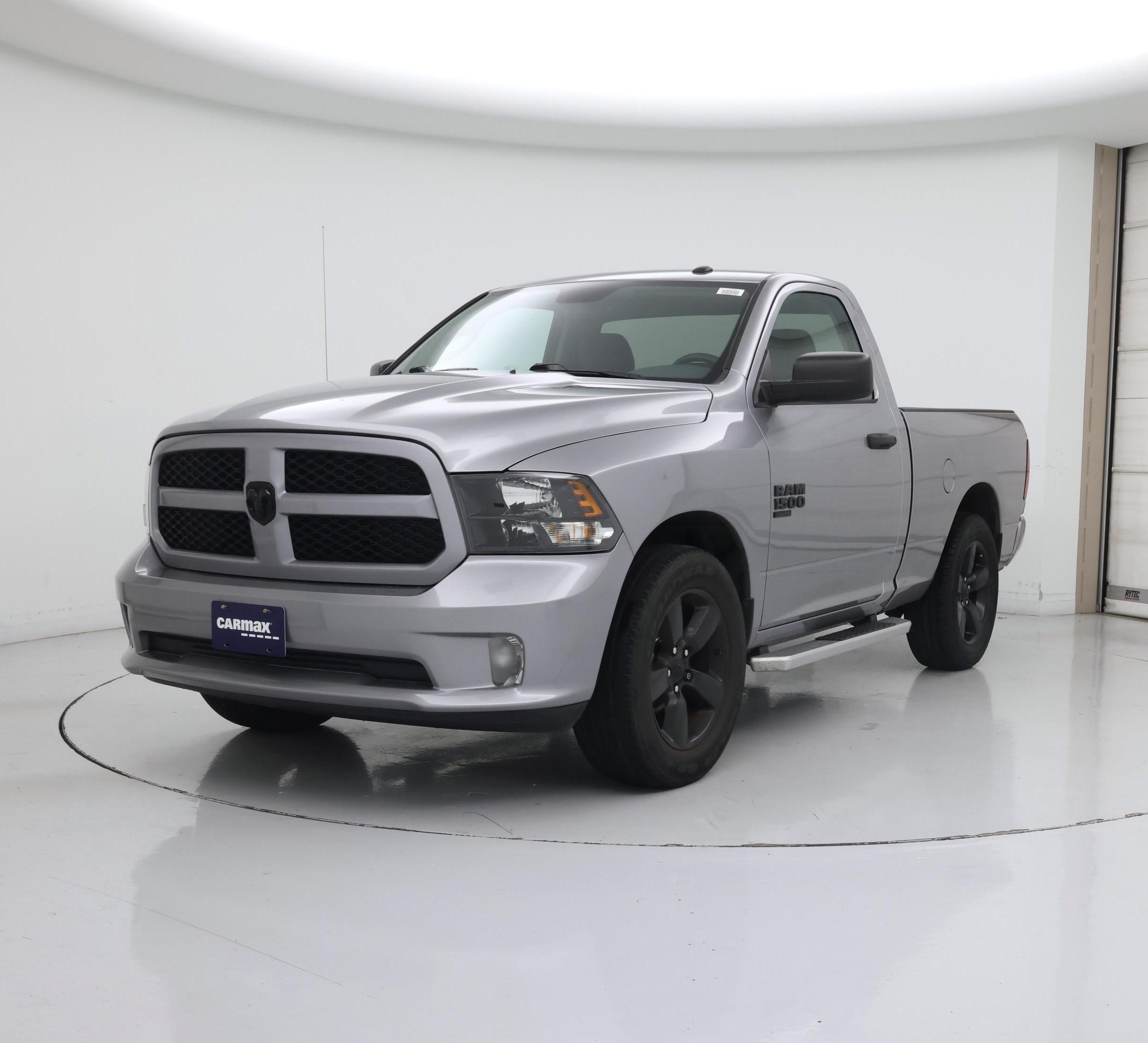Thumbnail: 2020 RAM 1500 Classic - 4