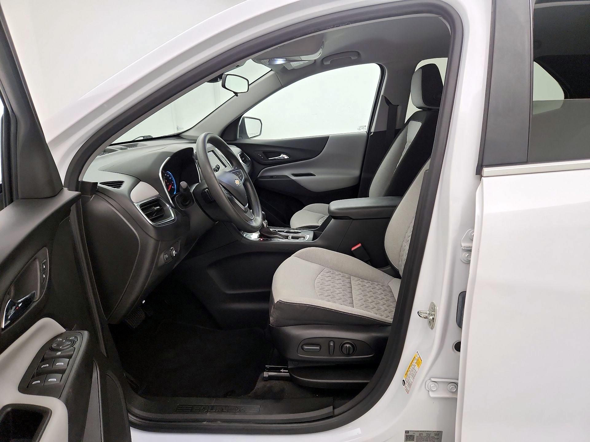 Thumbnail: 2022 Chevrolet Equinox - 11