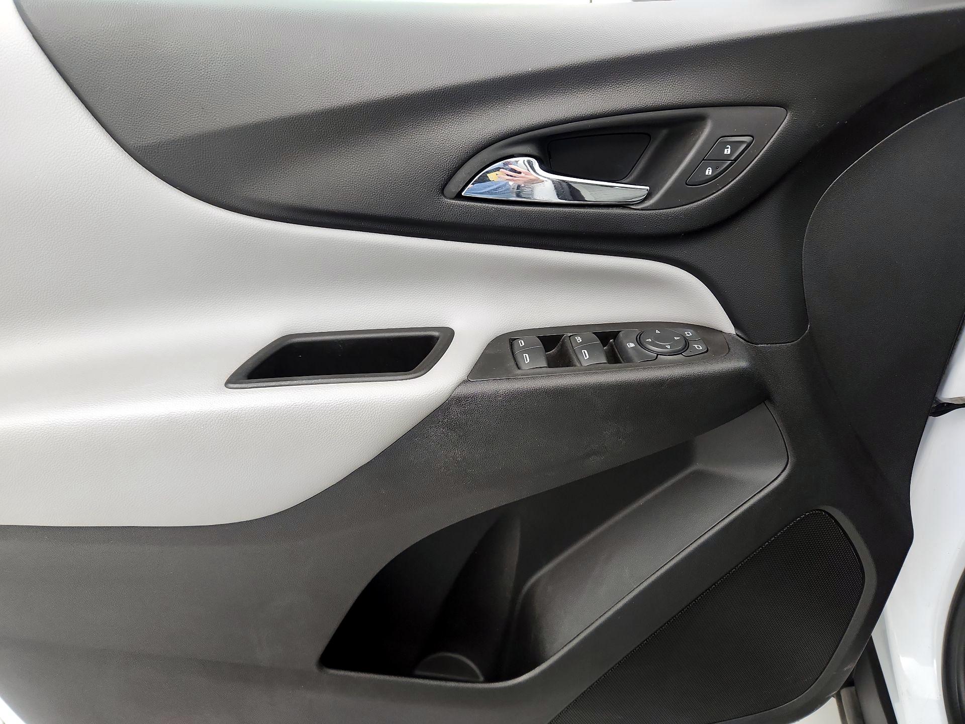 Thumbnail: 2022 Chevrolet Equinox - 12