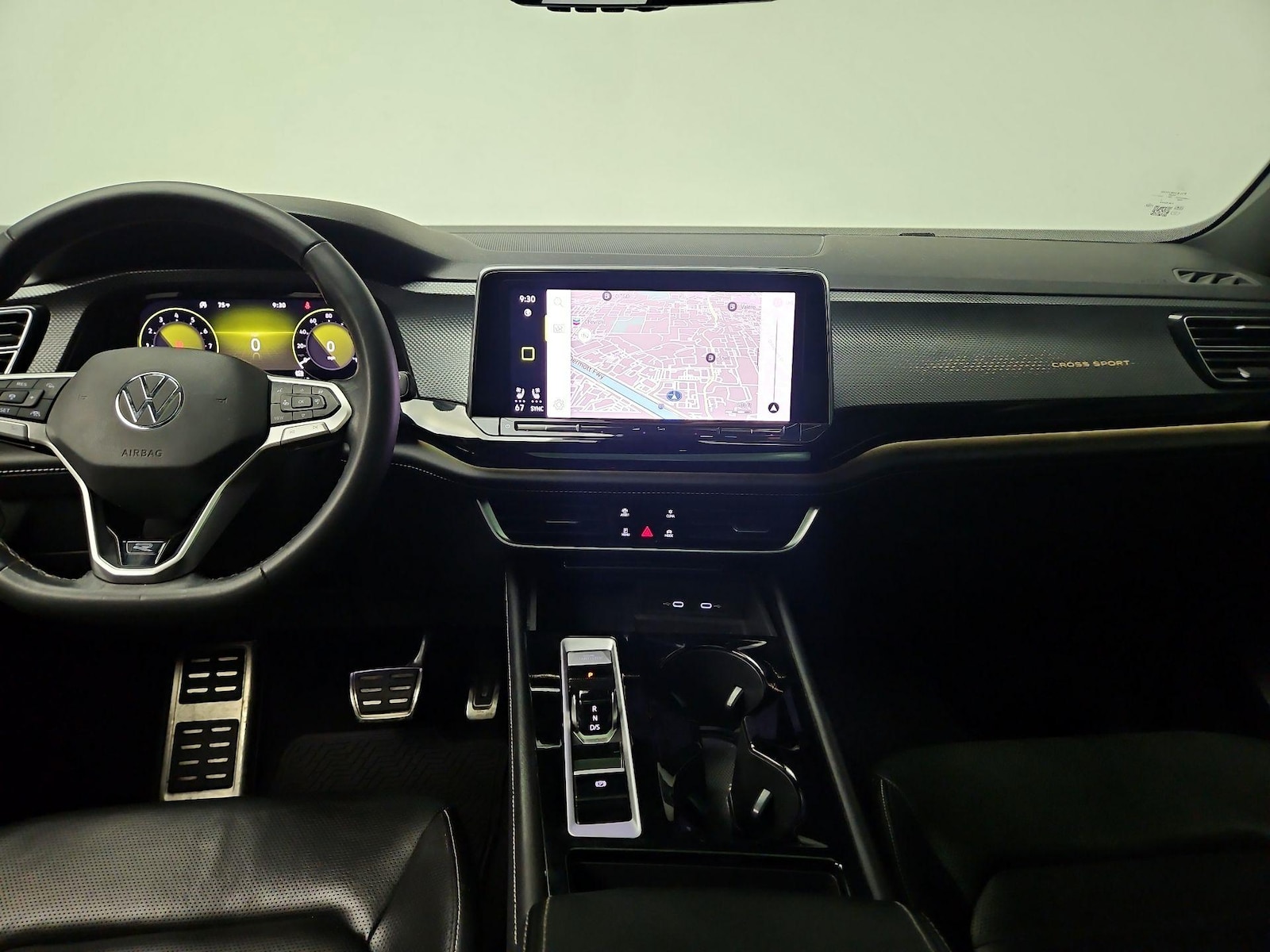 2024 Volkswagen Atlas Cross Sport SEL R-LINE - Photo 10