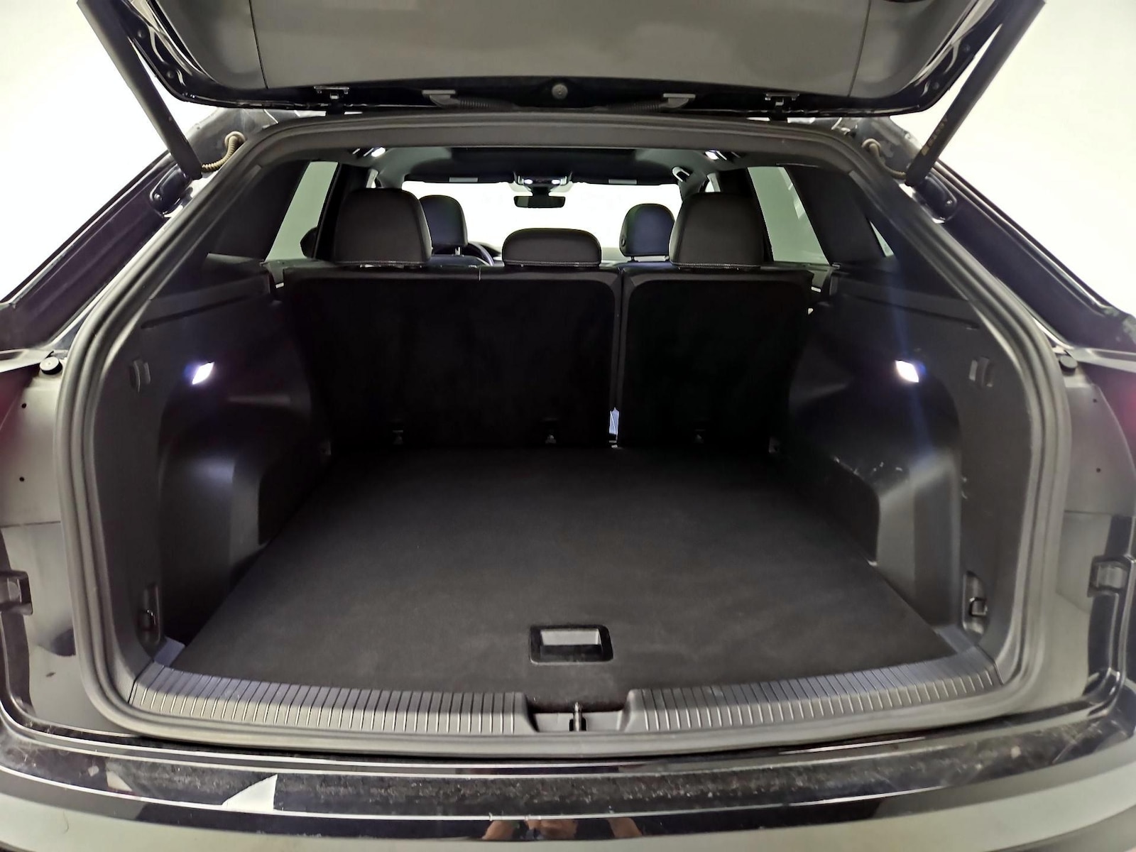 2024 Volkswagen Atlas Cross Sport SEL R-LINE - Photo 23