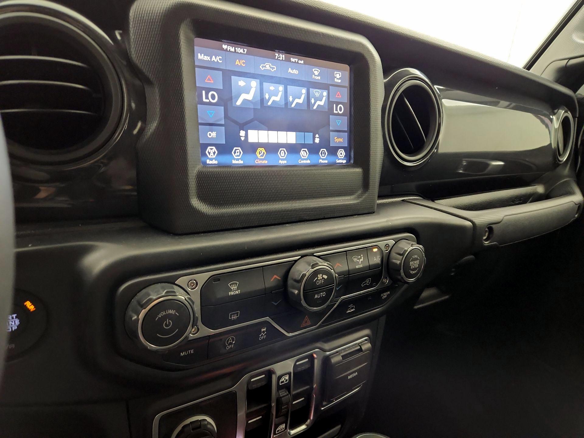 Thumbnail: 2022 Jeep Gladiator - 16