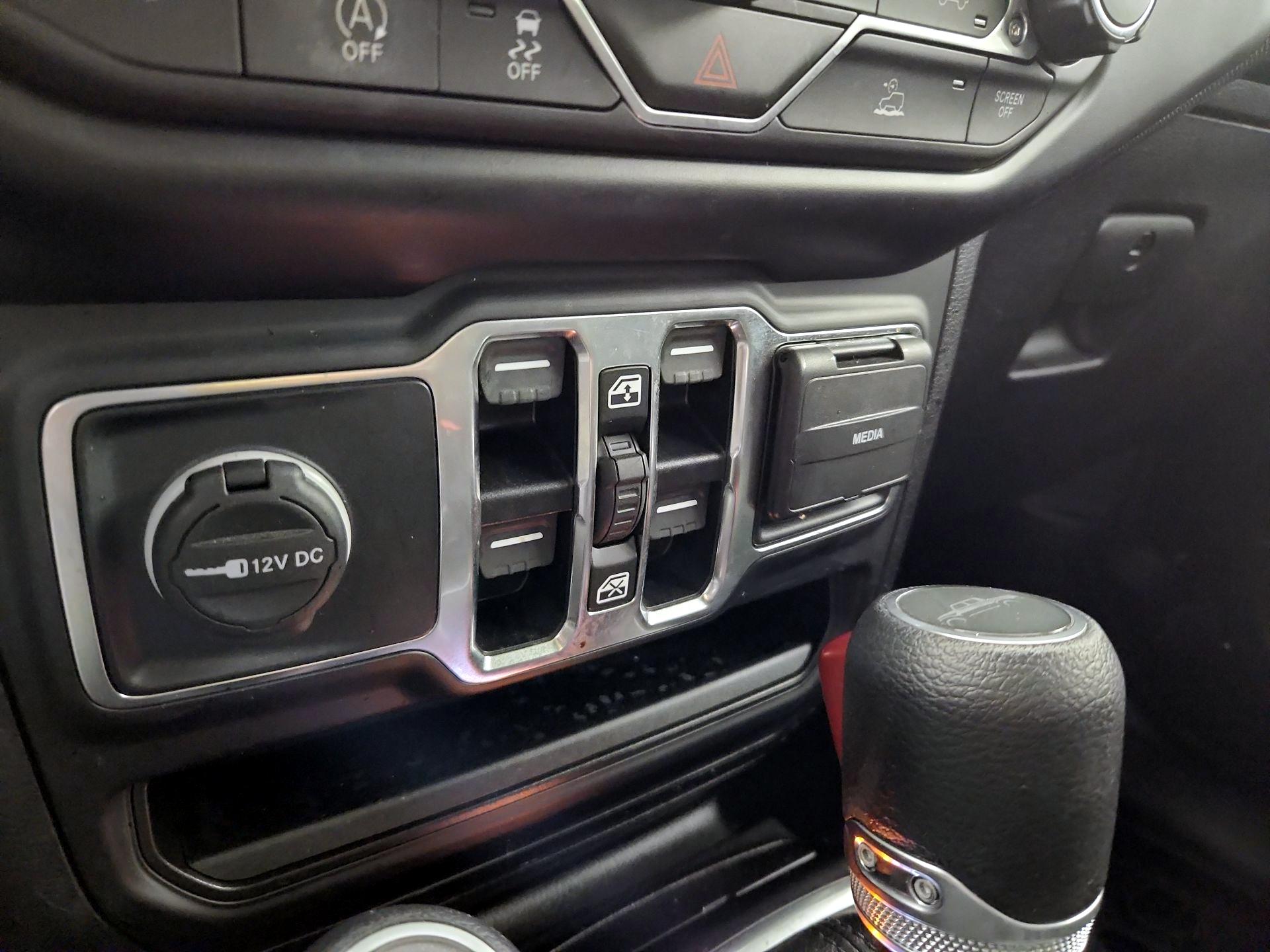 Thumbnail: 2022 Jeep Gladiator - 18