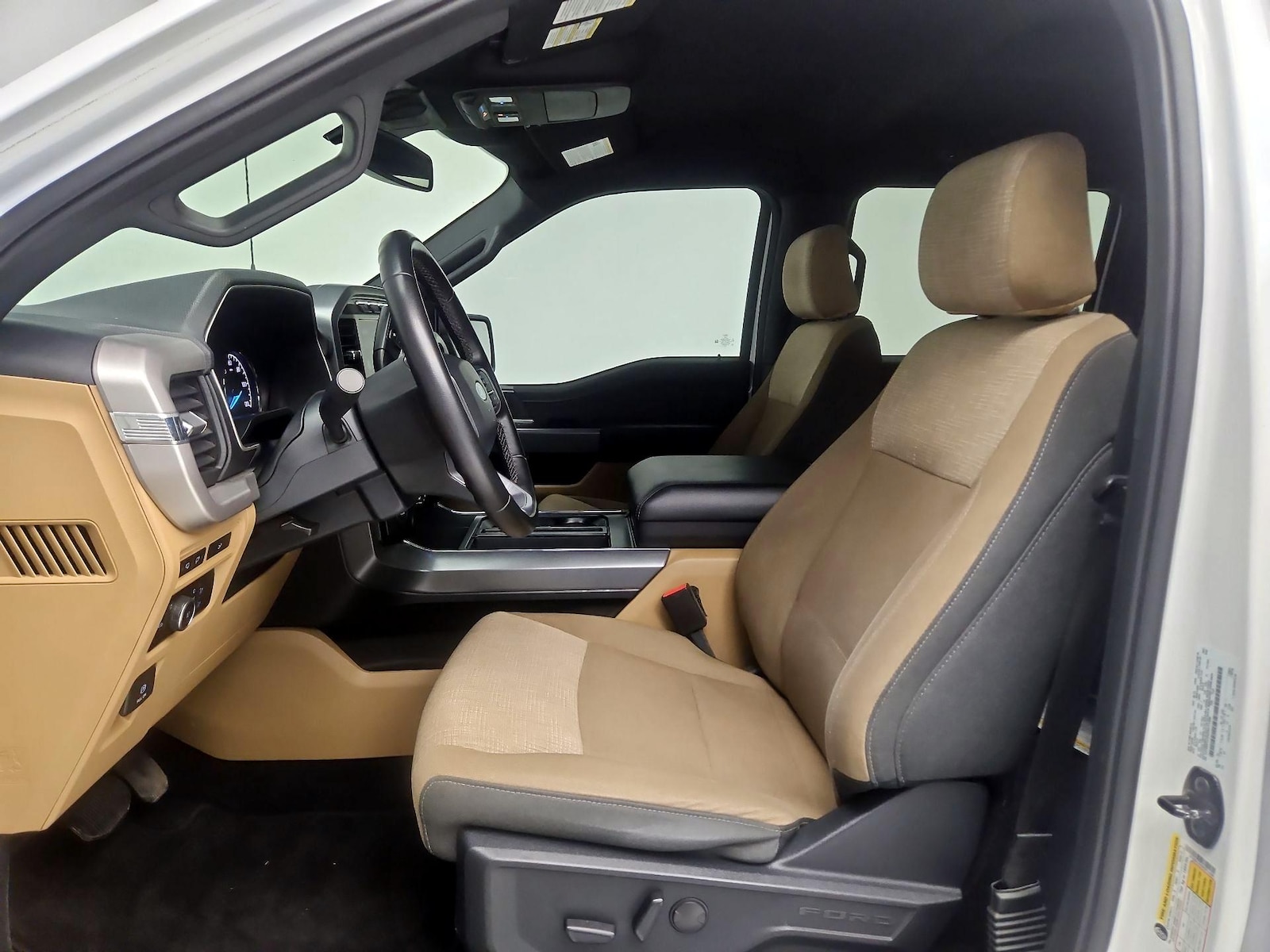 2023 Ford F-150 XLT - Photo 12