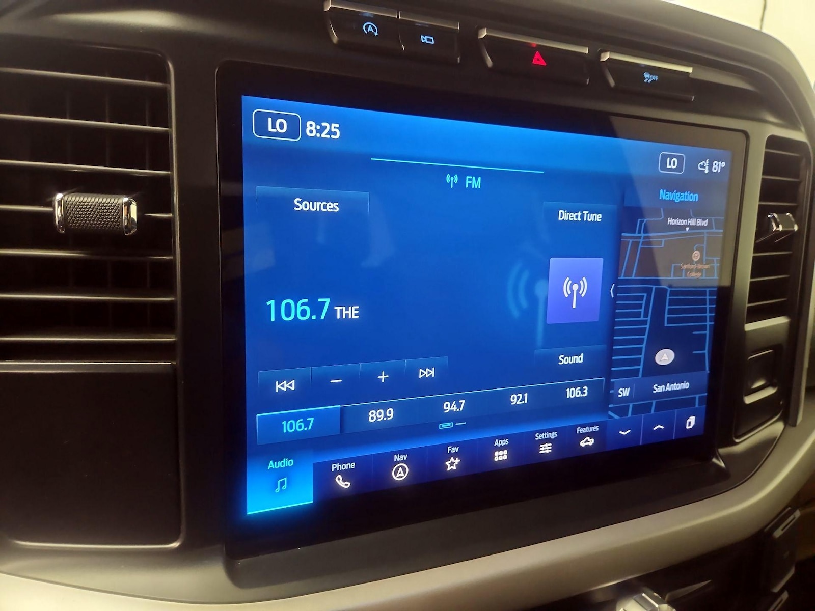 2023 Ford F-150 XLT - Photo 17