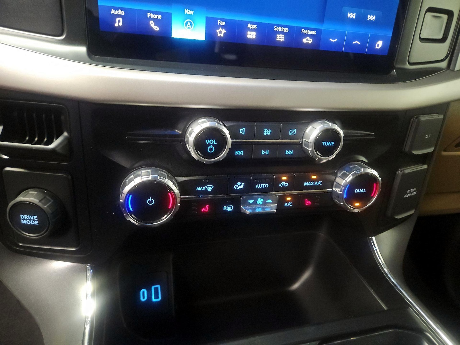 2023 Ford F-150 XLT - Photo 18