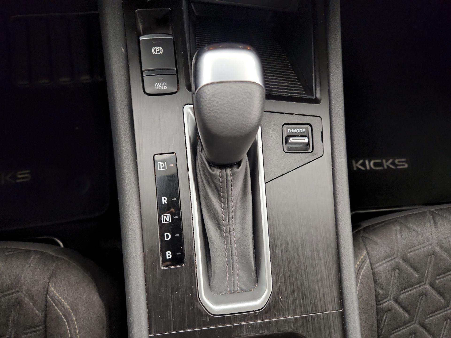 Thumbnail: 2025 Nissan Kicks - 17