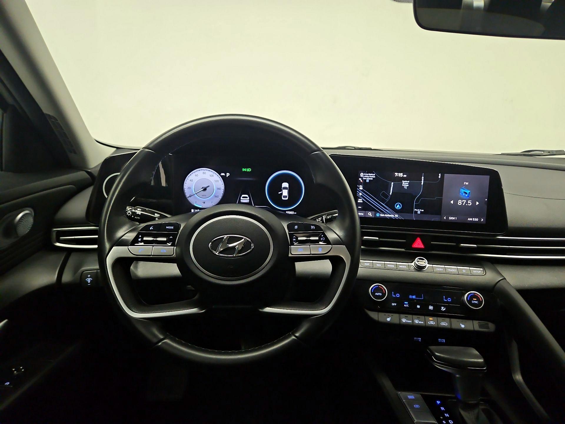 Thumbnail: 2023 Hyundai Elantra - 10