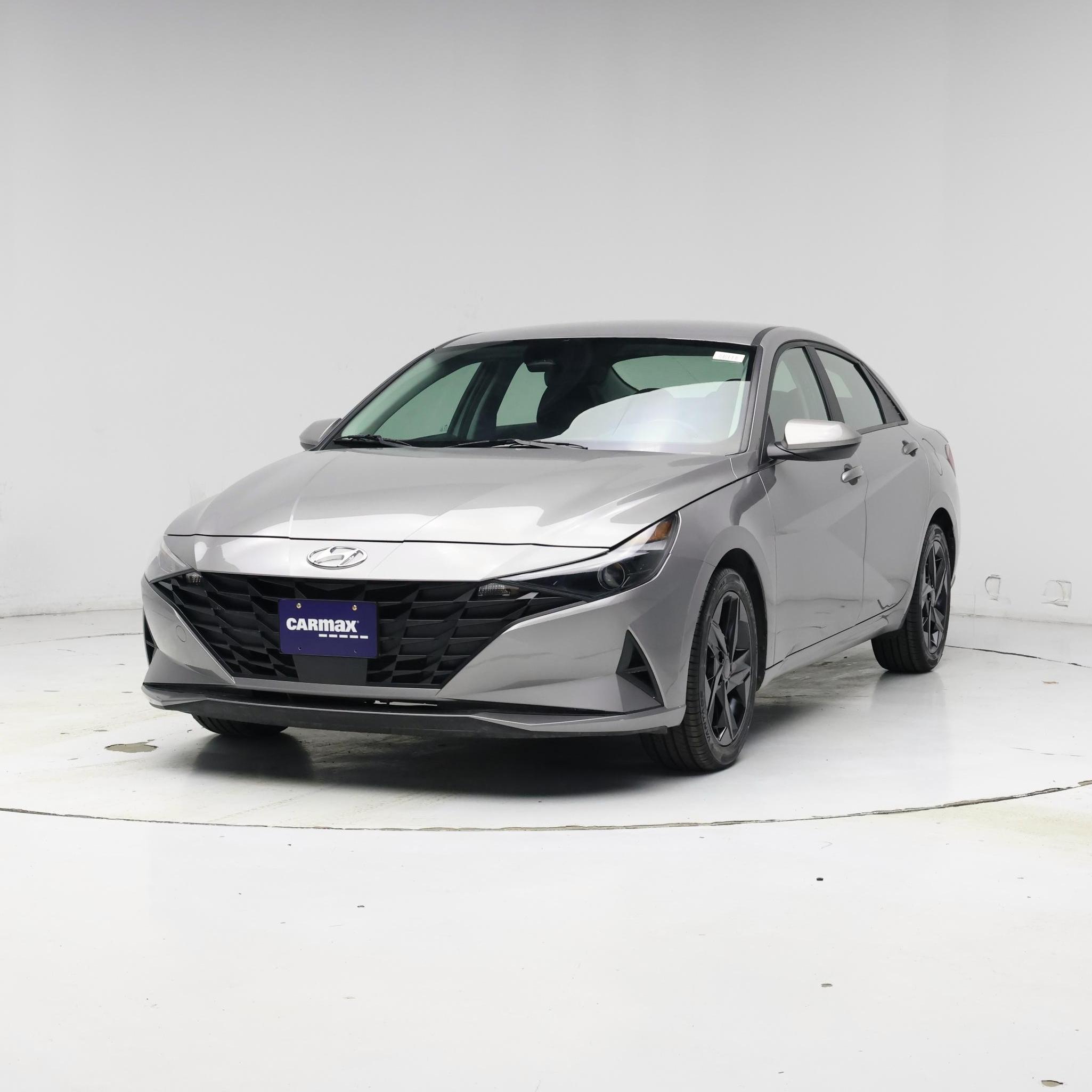 Thumbnail: 2023 Hyundai Elantra - 4