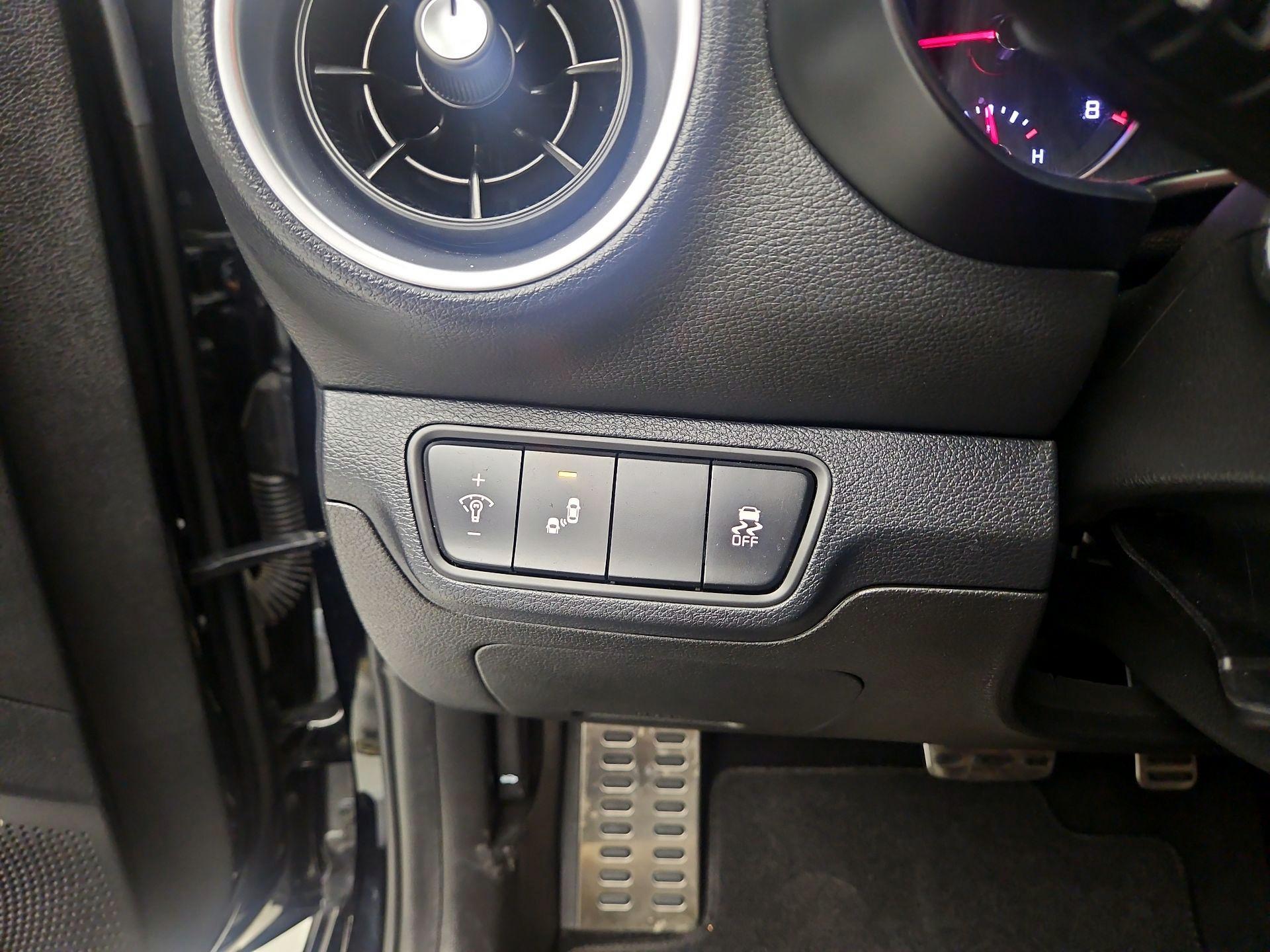 Thumbnail: 2023 Kia Forte - 13