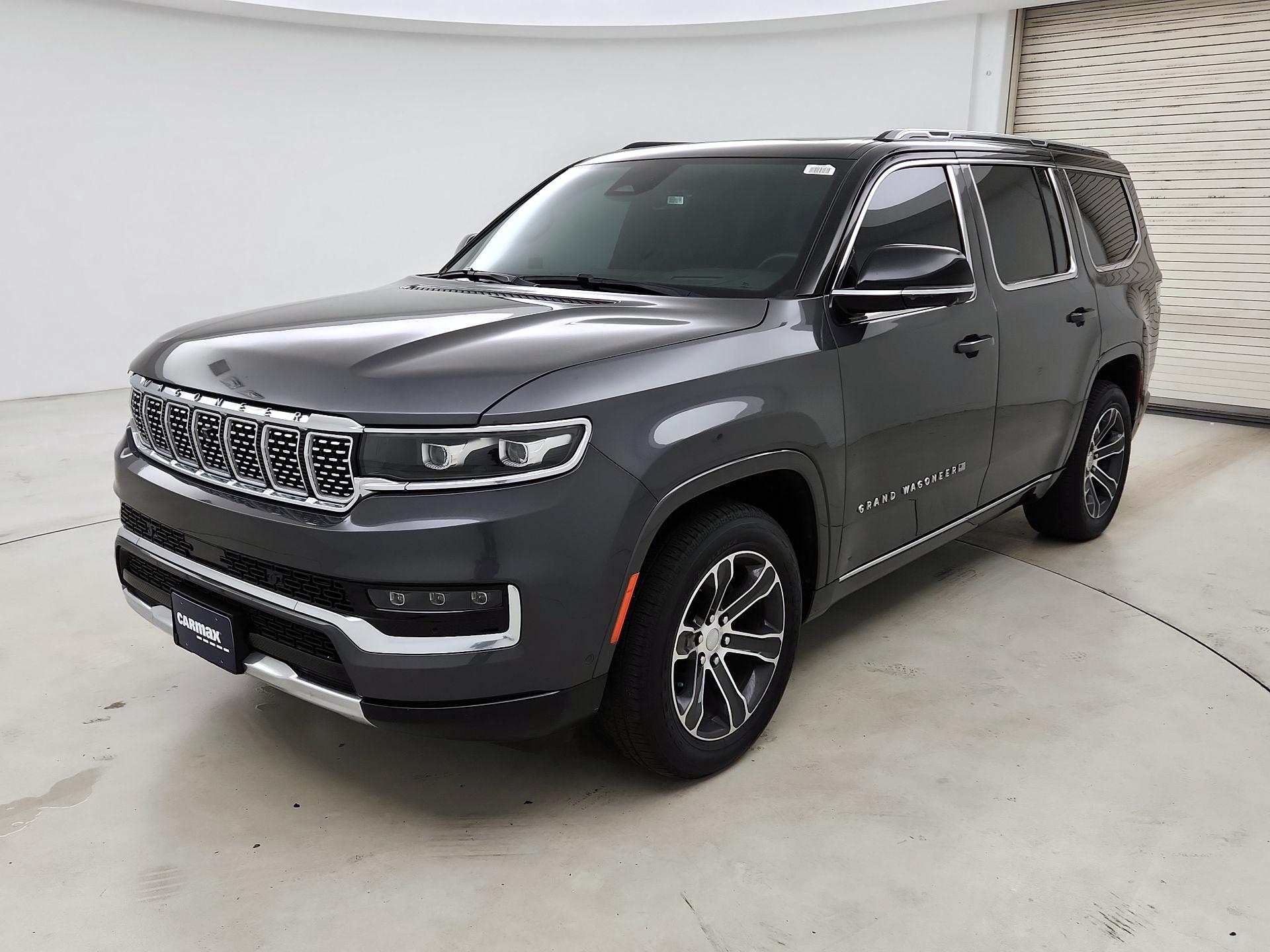 Thumbnail: 2023 Jeep Grand Wagoneer - 3