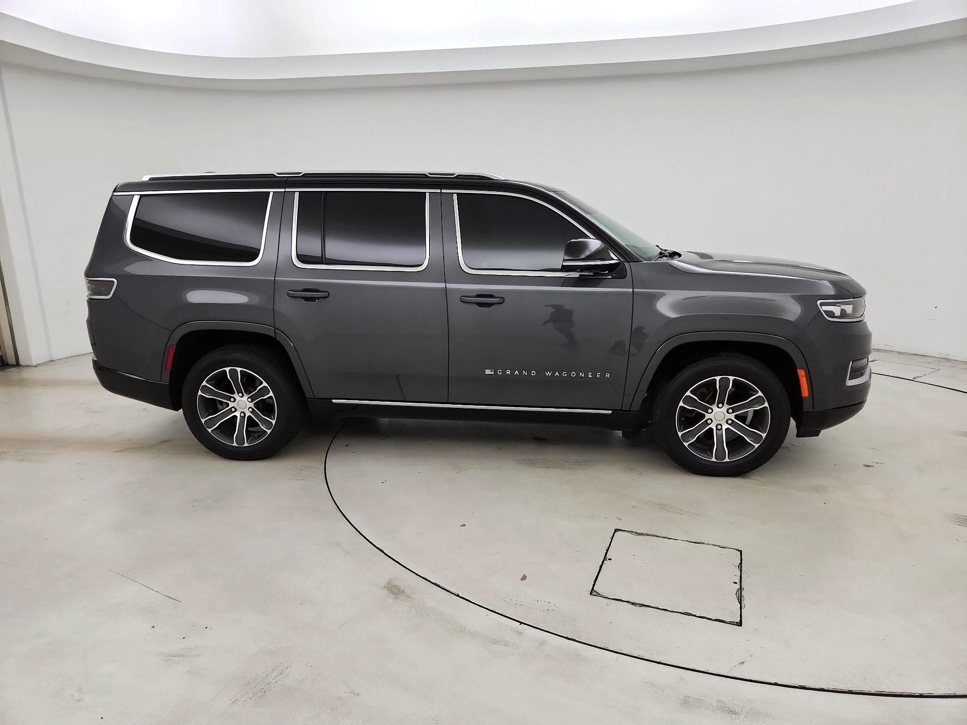 Thumbnail: 2023 Jeep Grand Wagoneer - 4
