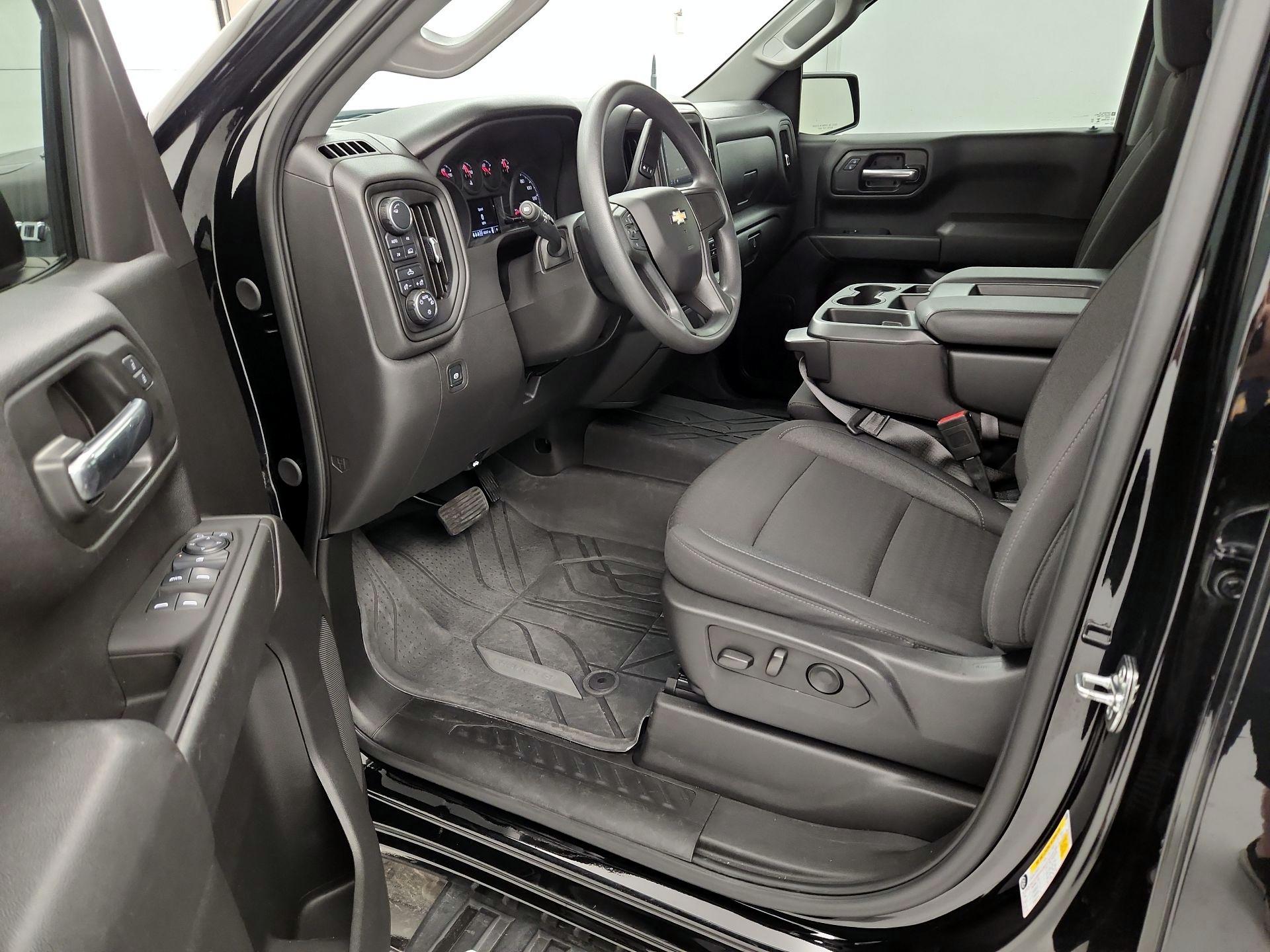 Thumbnail: 2025 Chevrolet Silverado 1500 - 11