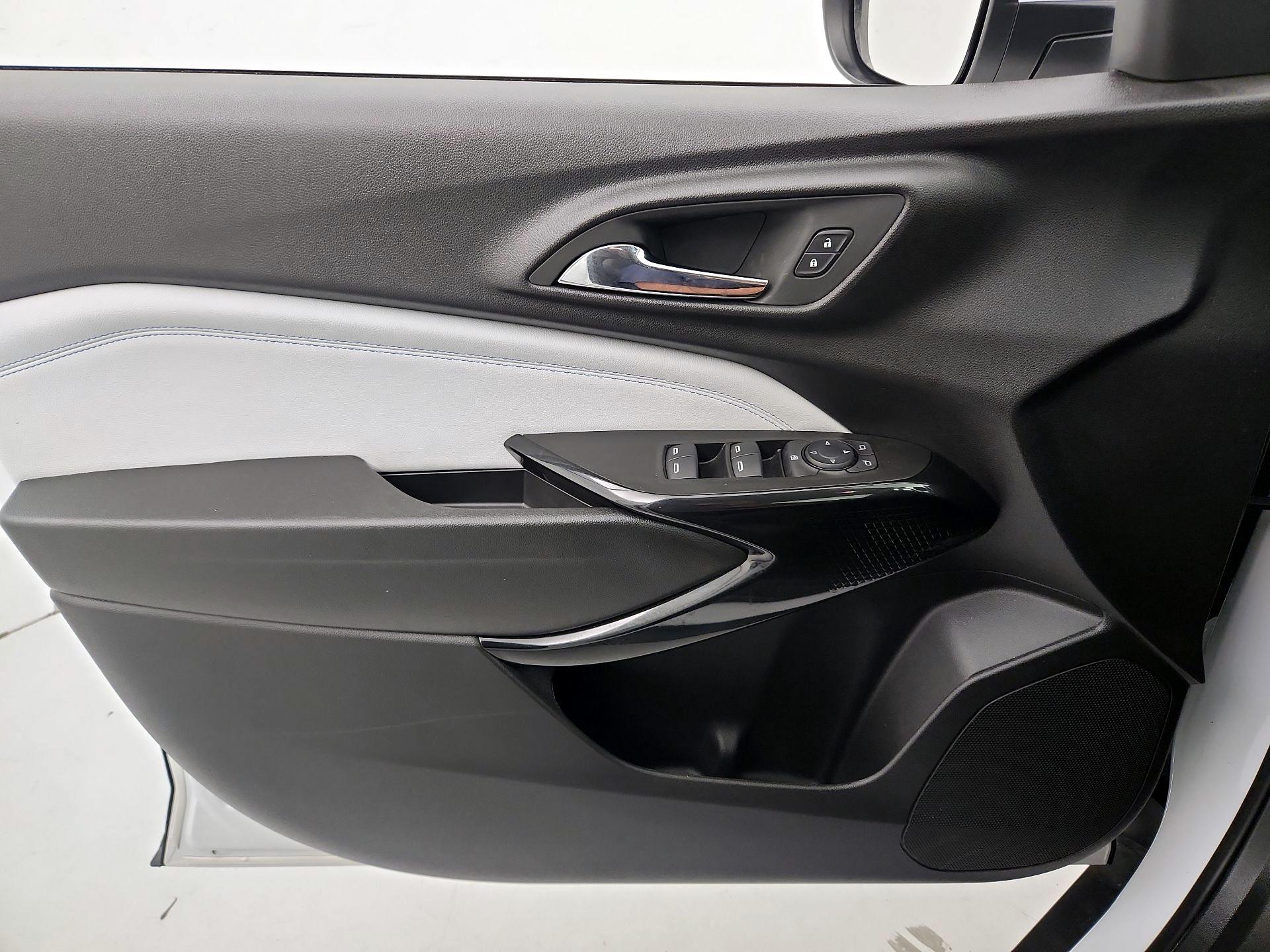 Thumbnail: 2025 Chevrolet Trax - 12