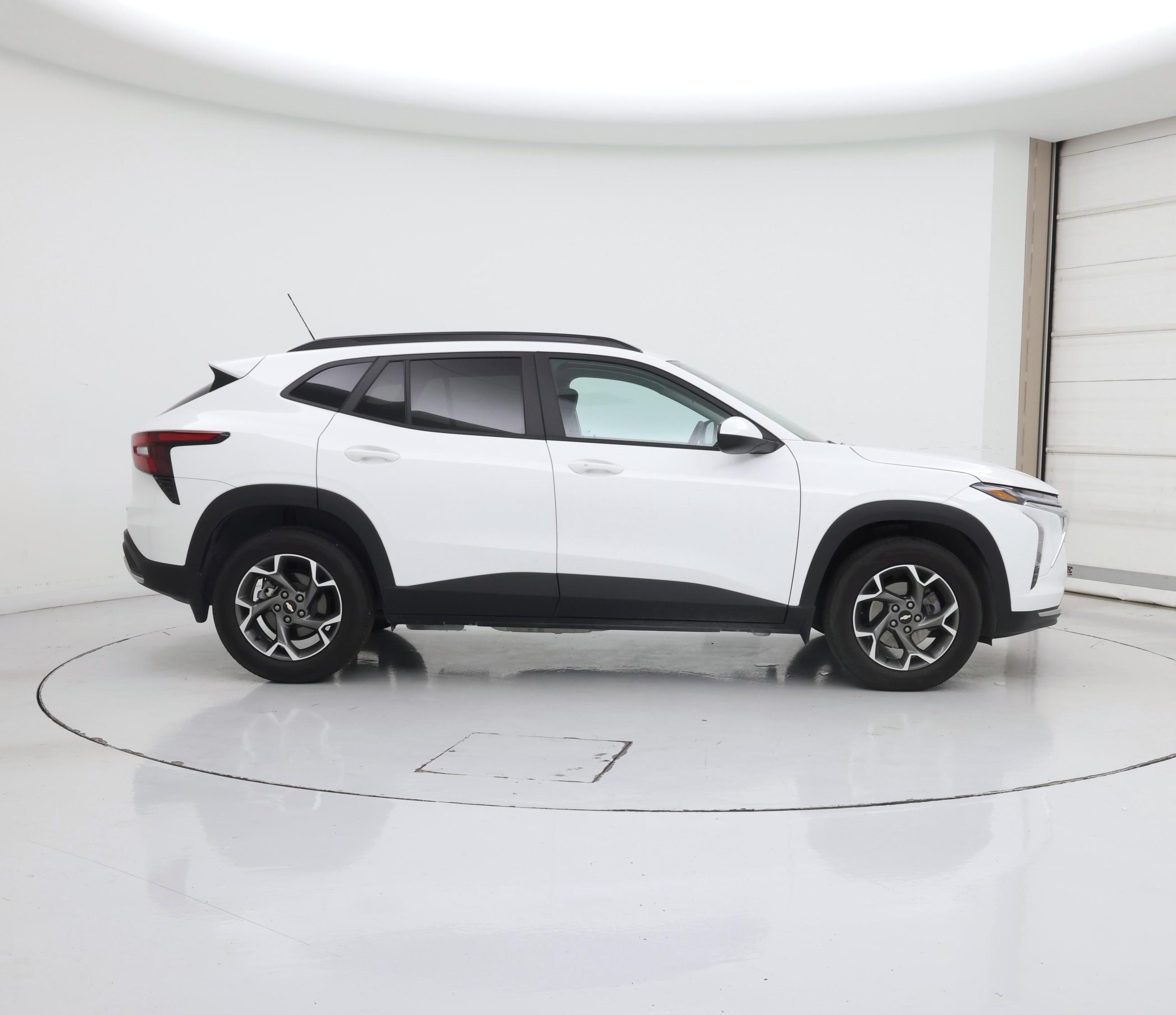 Thumbnail: 2025 Chevrolet Trax - 7