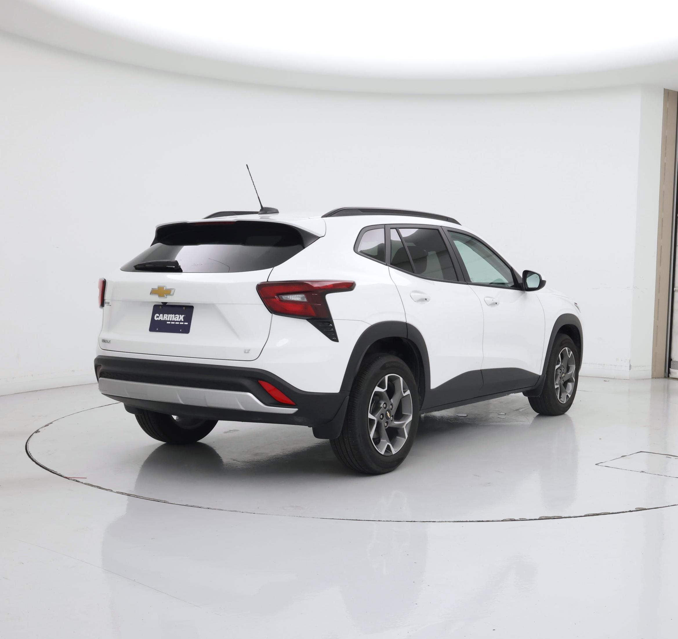 Thumbnail: 2025 Chevrolet Trax - 8