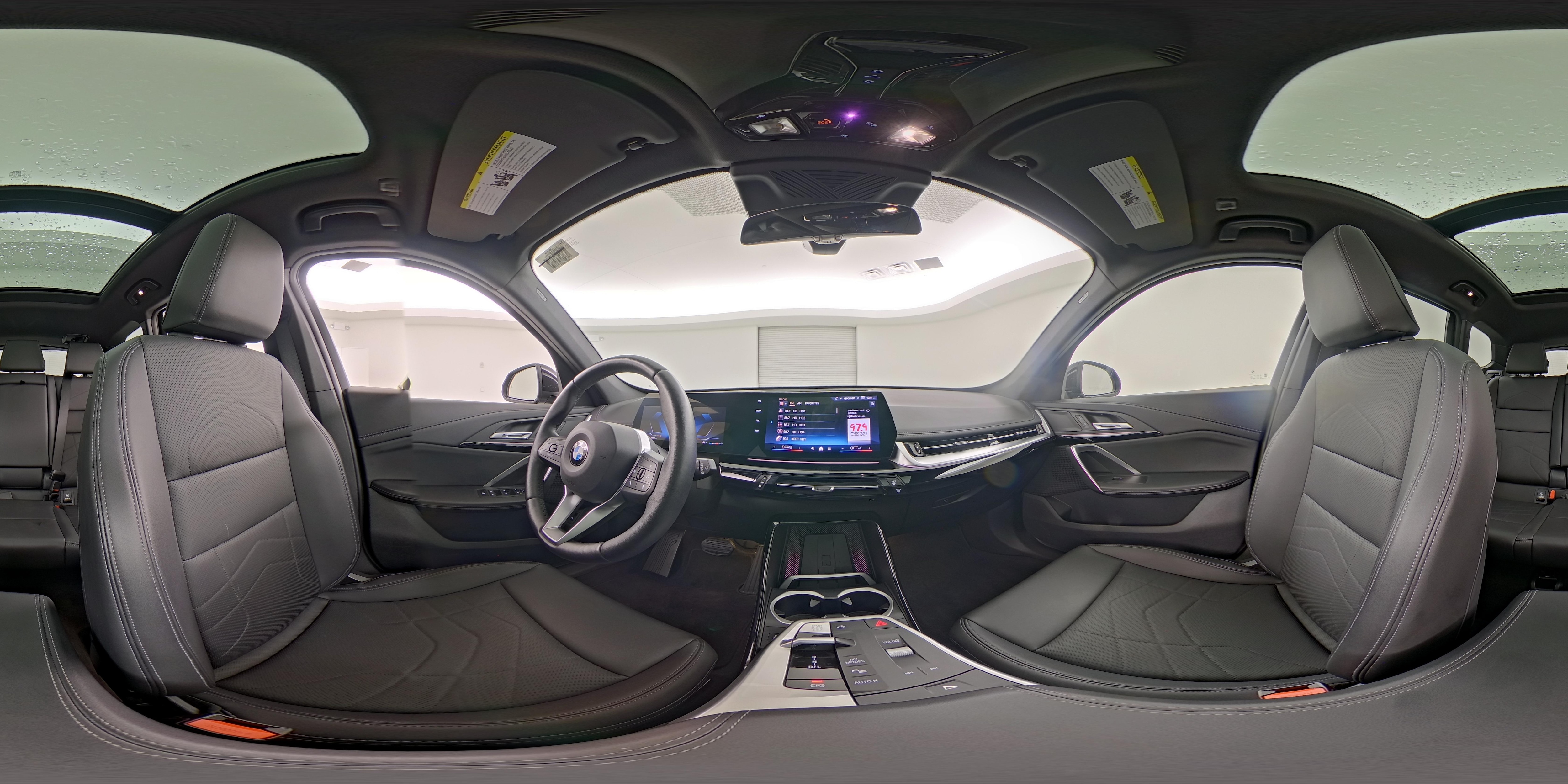 2025 BMW X1 28i - Photo 27