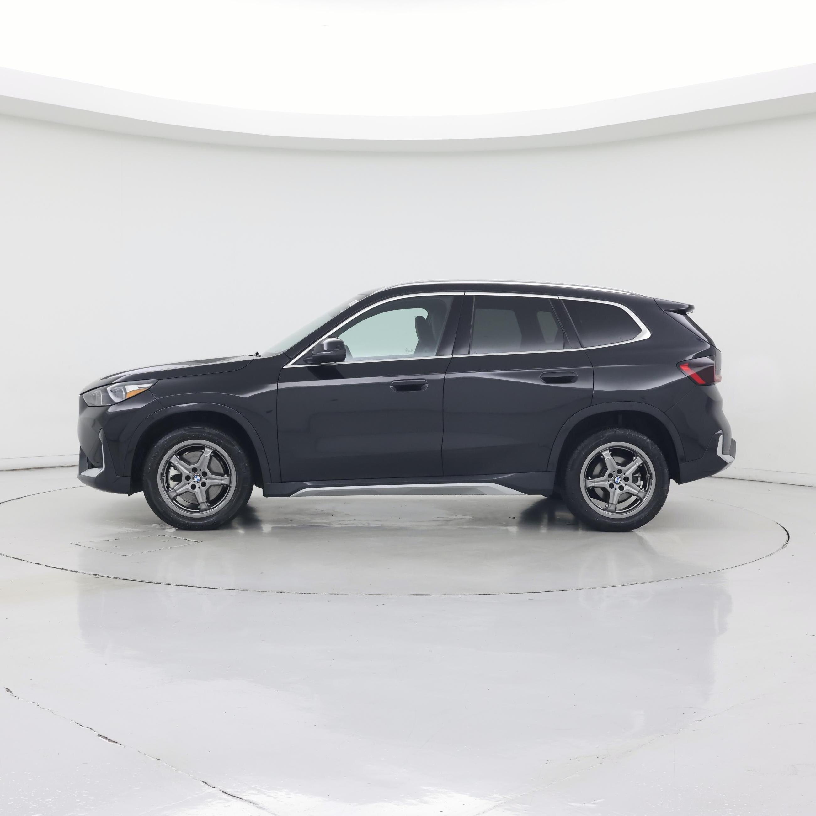 Thumbnail: 2025 BMW X1 - 3