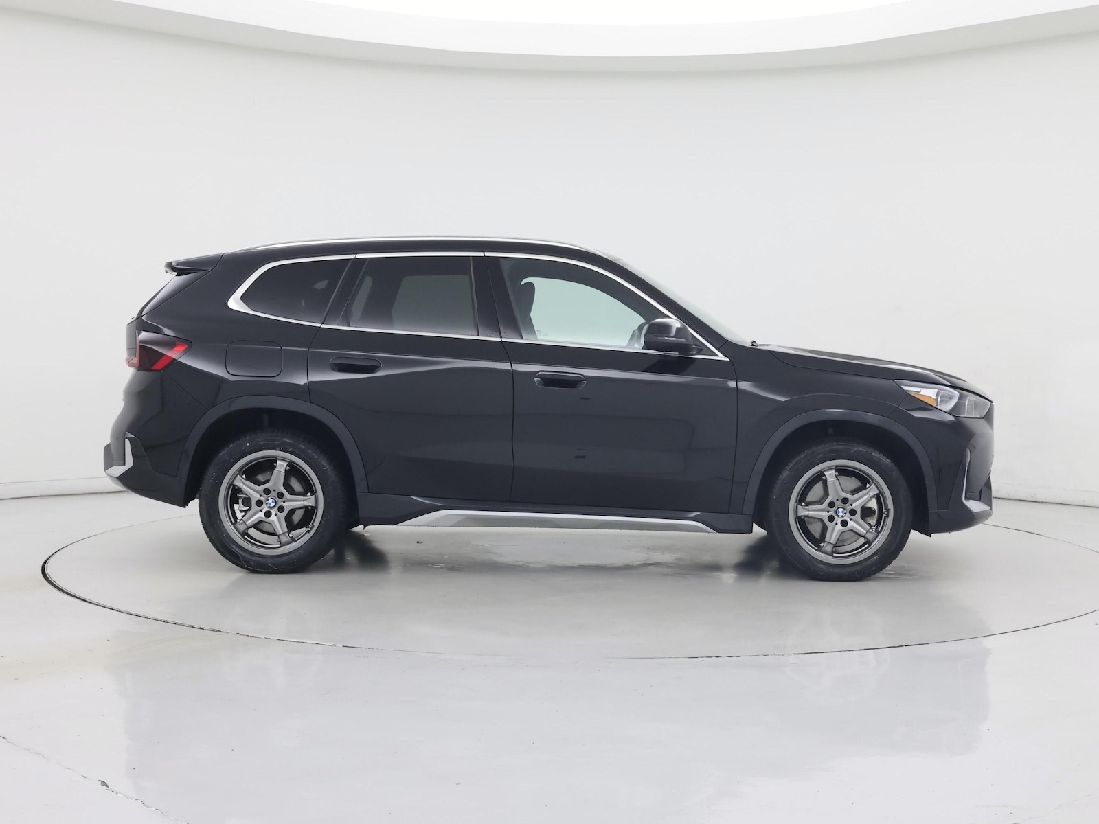 2025 BMW X1 28i - Photo 8