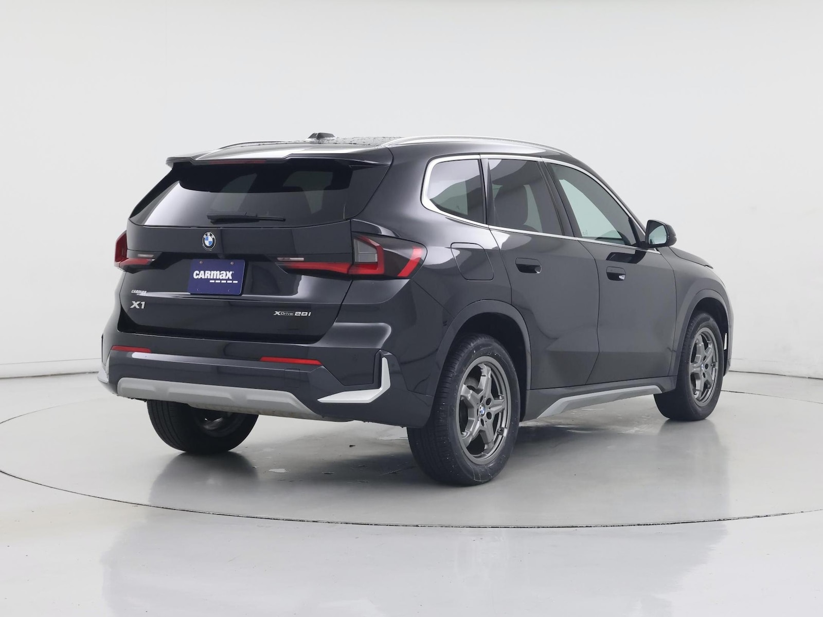 2025 BMW X1 28i - Photo 9